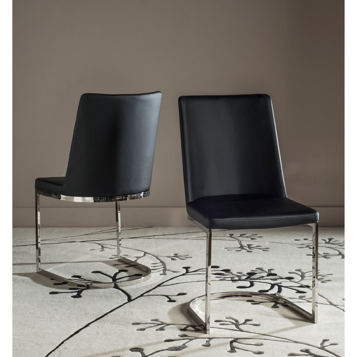 SAFAVIEH Felipa Mid-Century Modern White Dining Chair (Set of 2) - 18.5" x 22.3" x 33.5" - 19Wx22Dx34H