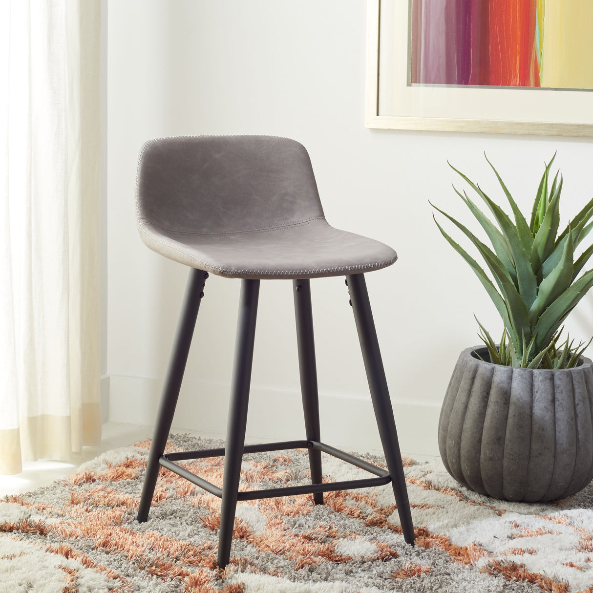 SAFAVIEH Flo 24-inch Counter Stool - 19.7" x 17" x 31.1" - 20Wx17Dx31H
