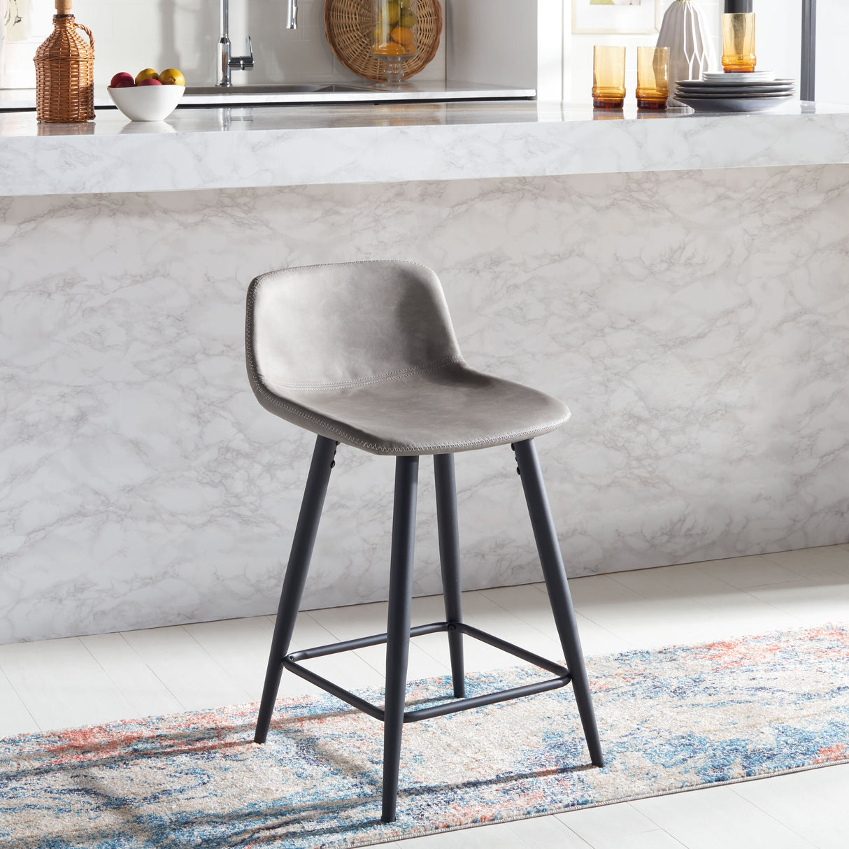 SAFAVIEH Flo 24-inch Counter Stool - 19.7" x 17" x 31.1" - 20Wx17Dx31H