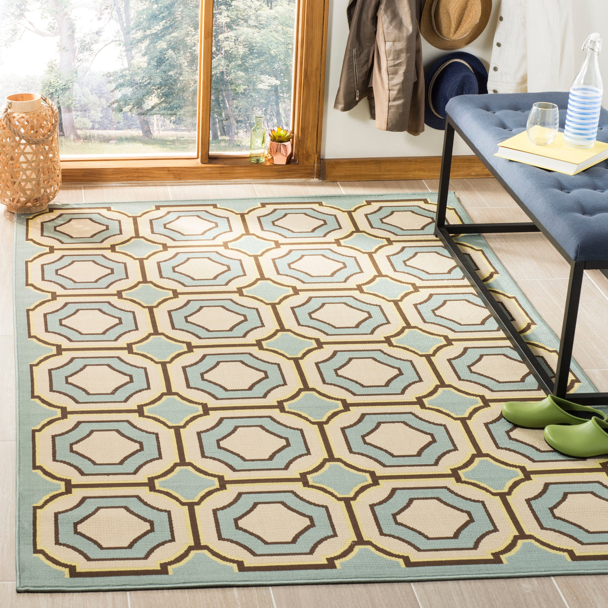 SAFAVIEH Hampton Izat Modern Indoor/ Outdoor Waterproof Patio Backyard
