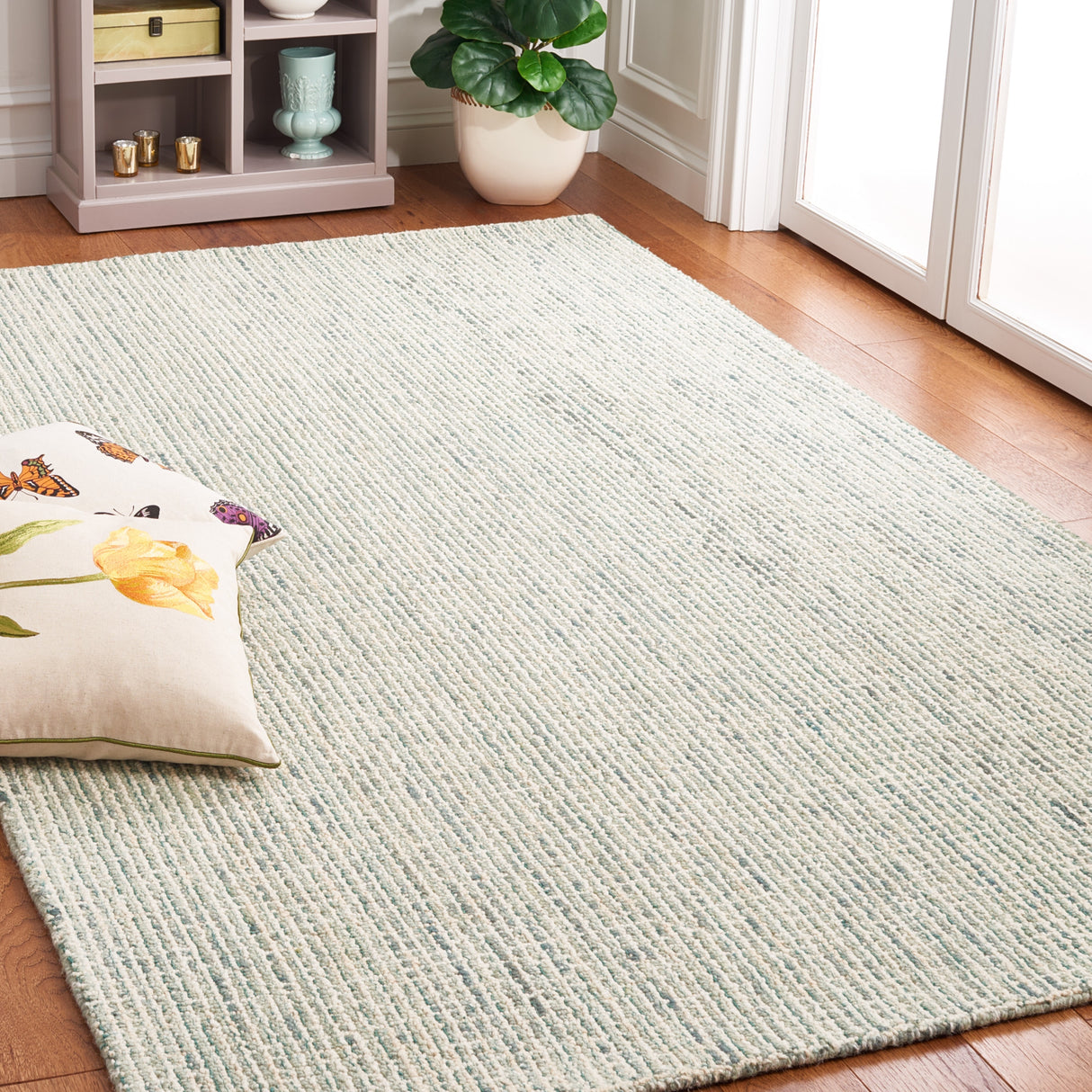 SAFAVIEH Handmade Abstract Katija Modern Wool Rug