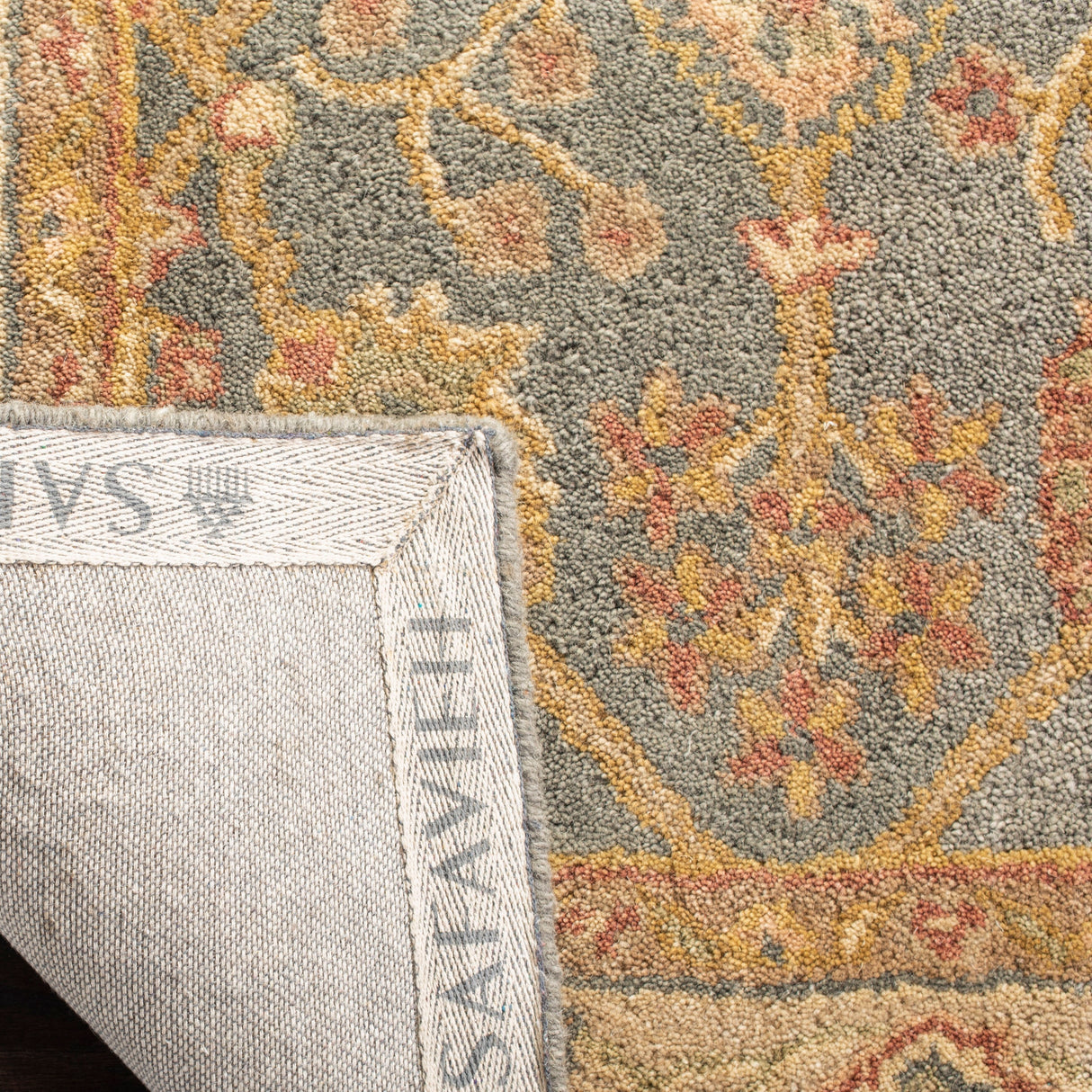 SAFAVIEH Handmade Antiquity Anett Traditional Oriental Wool Rug