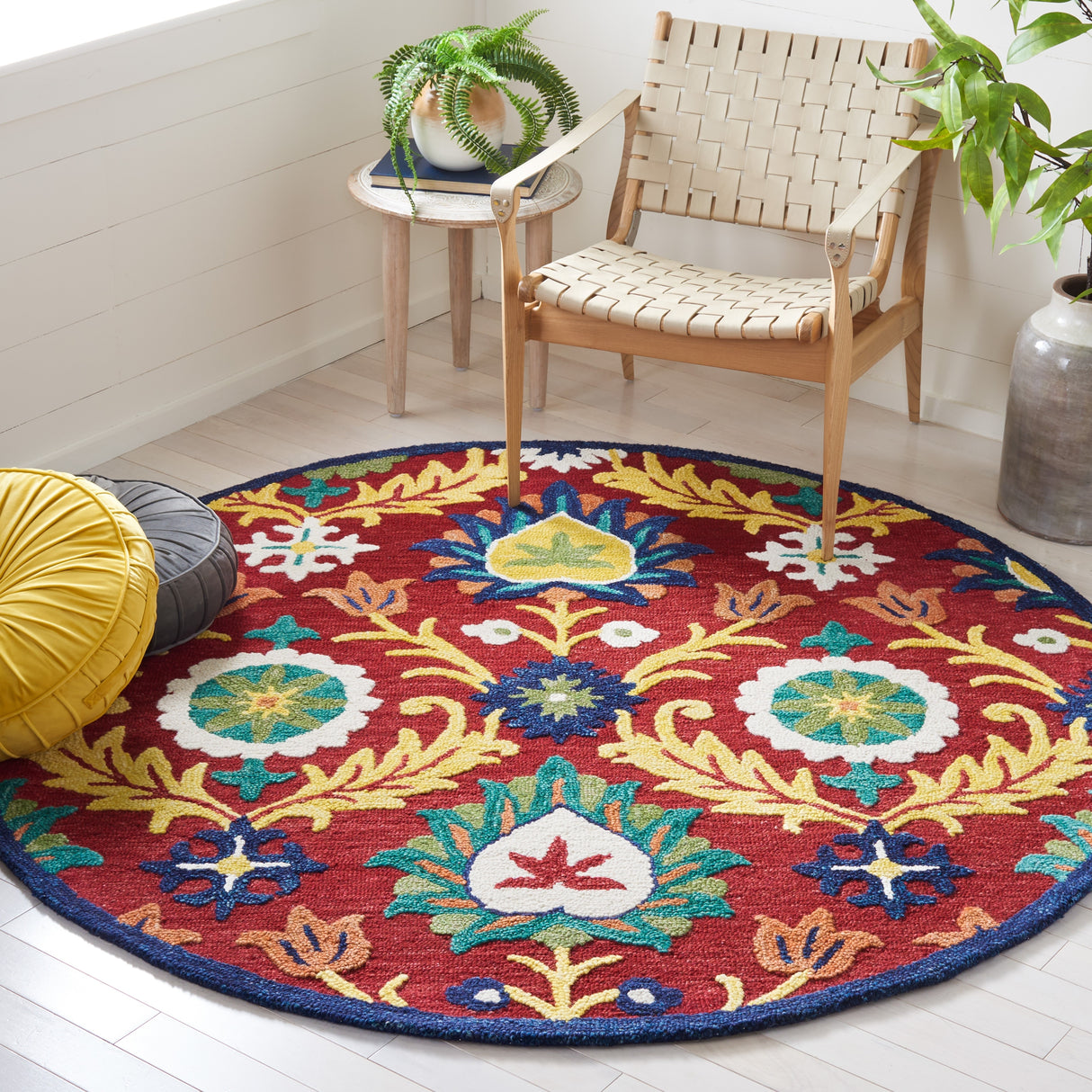 SAFAVIEH Handmade Blossom Malka Floral Wool Rug
