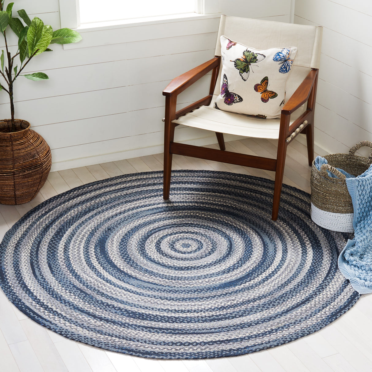 SAFAVIEH Handmade Braided Hisanori Flatweave Cotton Rug