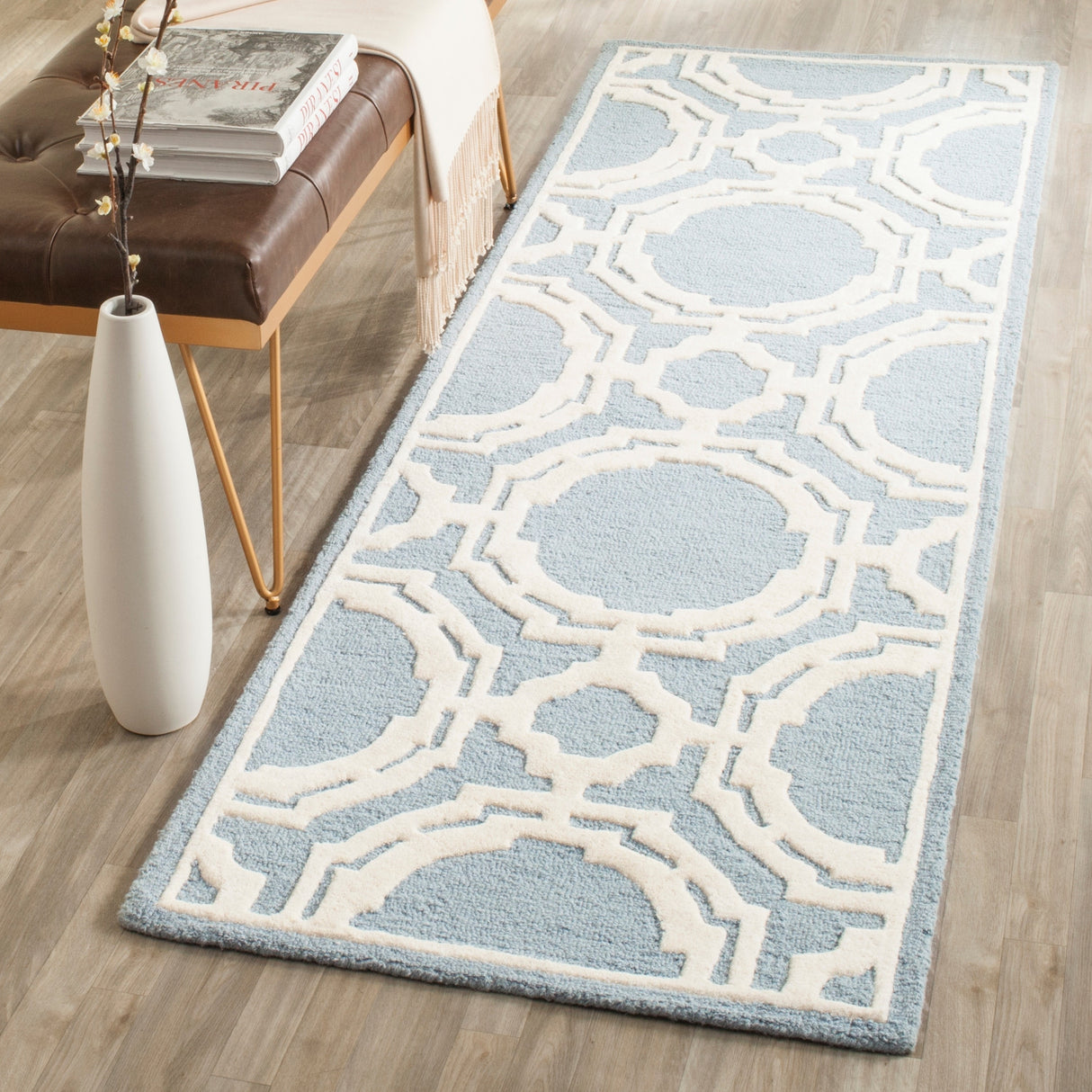 SAFAVIEH Handmade Cambridge Dietmute Modern Wool Rug