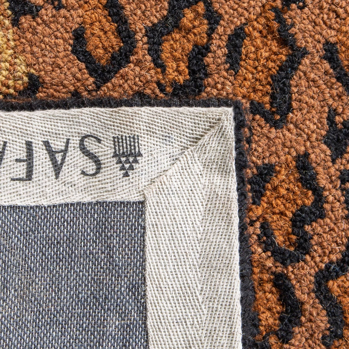 1120598728