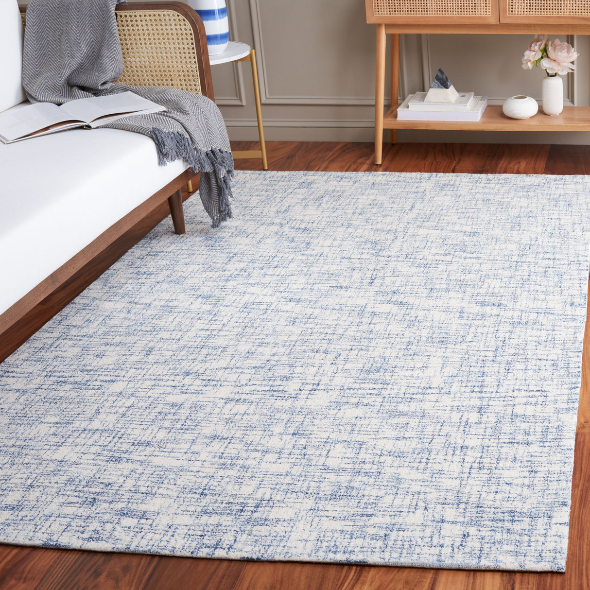 SAFAVIEH Handmade Ebony Zack Contemporary Wool Rug