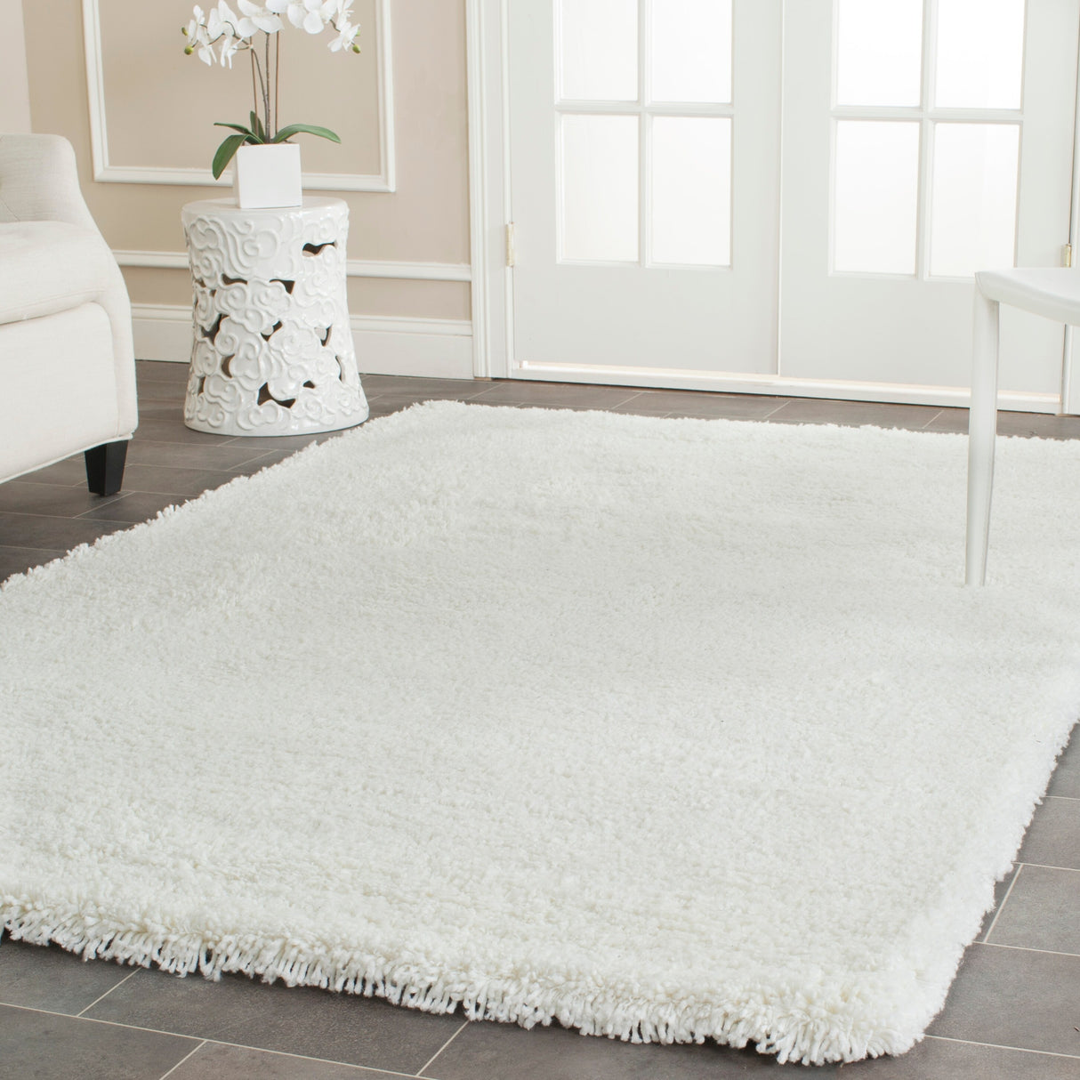 SAFAVIEH Handmade Eryn Ultra Classic Shag Solid Rug