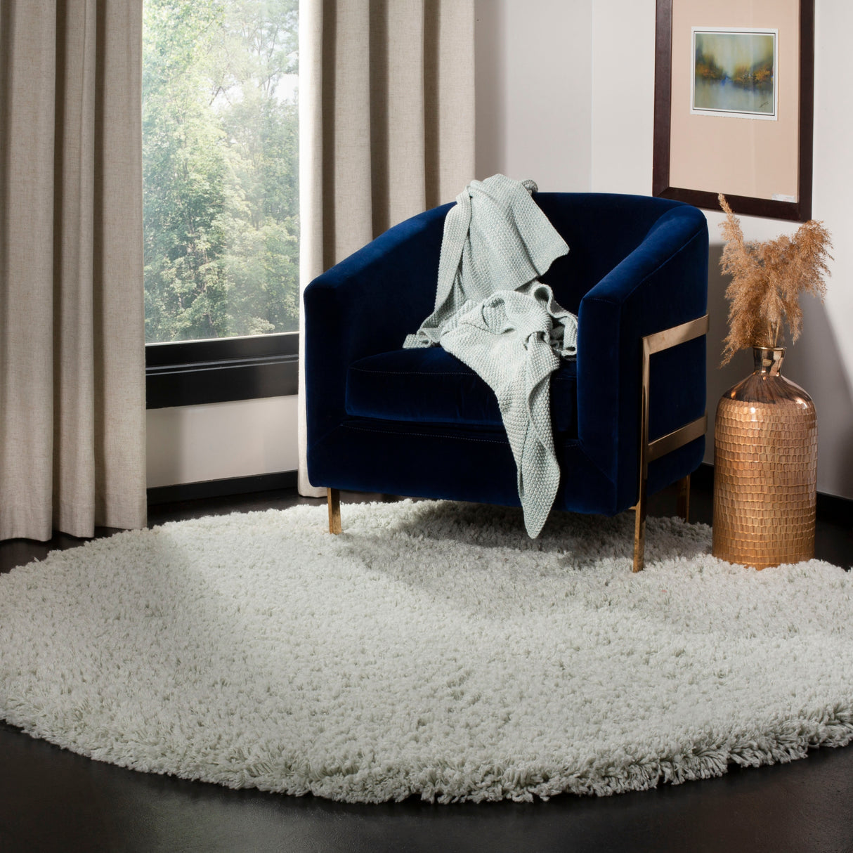 SAFAVIEH Handmade Eryn Ultra Classic Shag Solid Rug