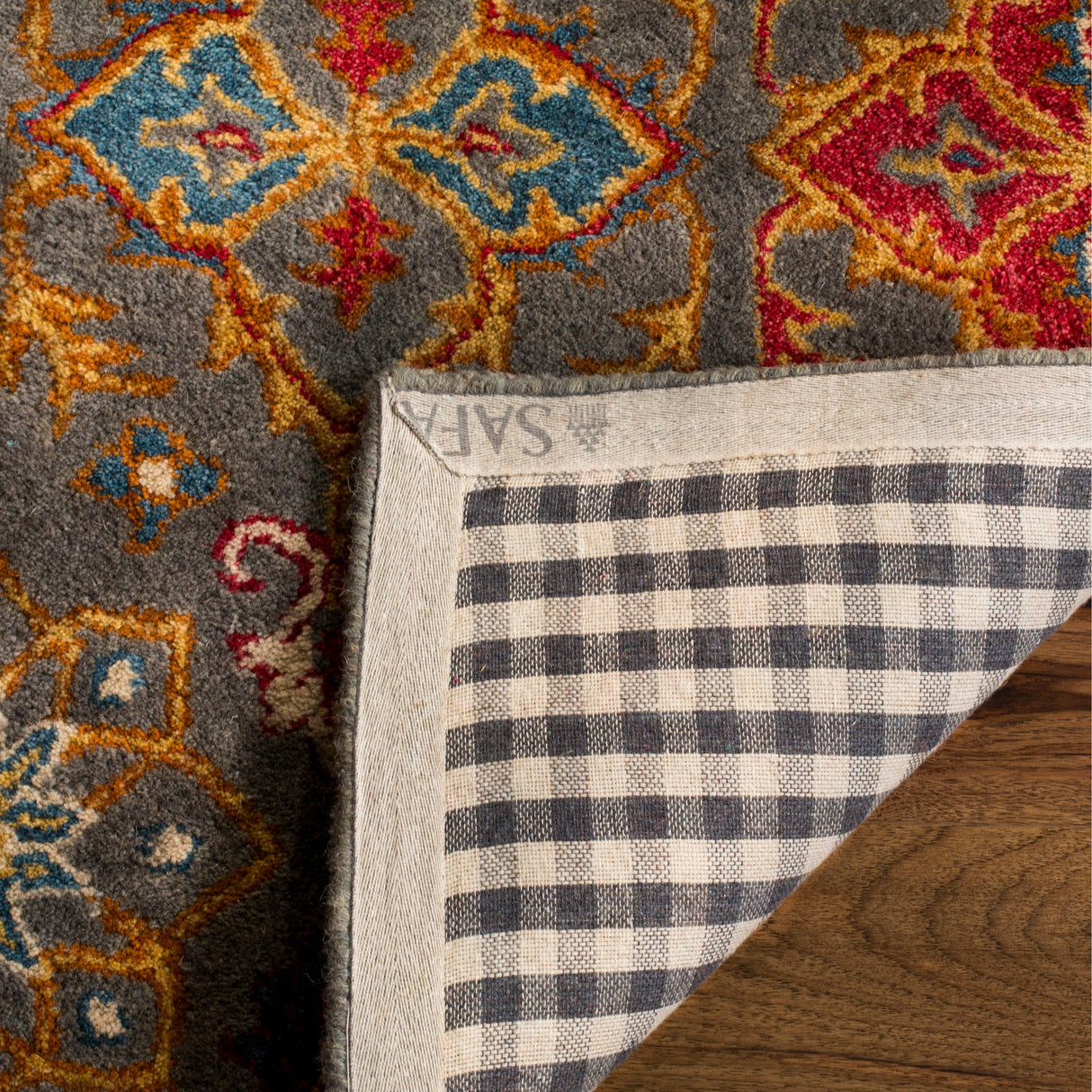 SAFAVIEH Handmade Heritage Liive Traditional Oriental Wool Rug