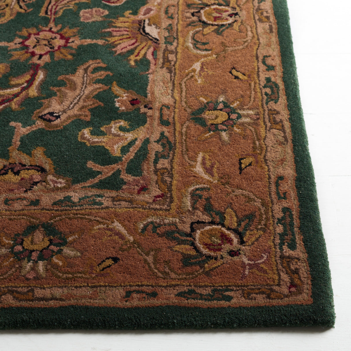 SAFAVIEH Handmade Heritage Lion Traditional Oriental Wool Rug