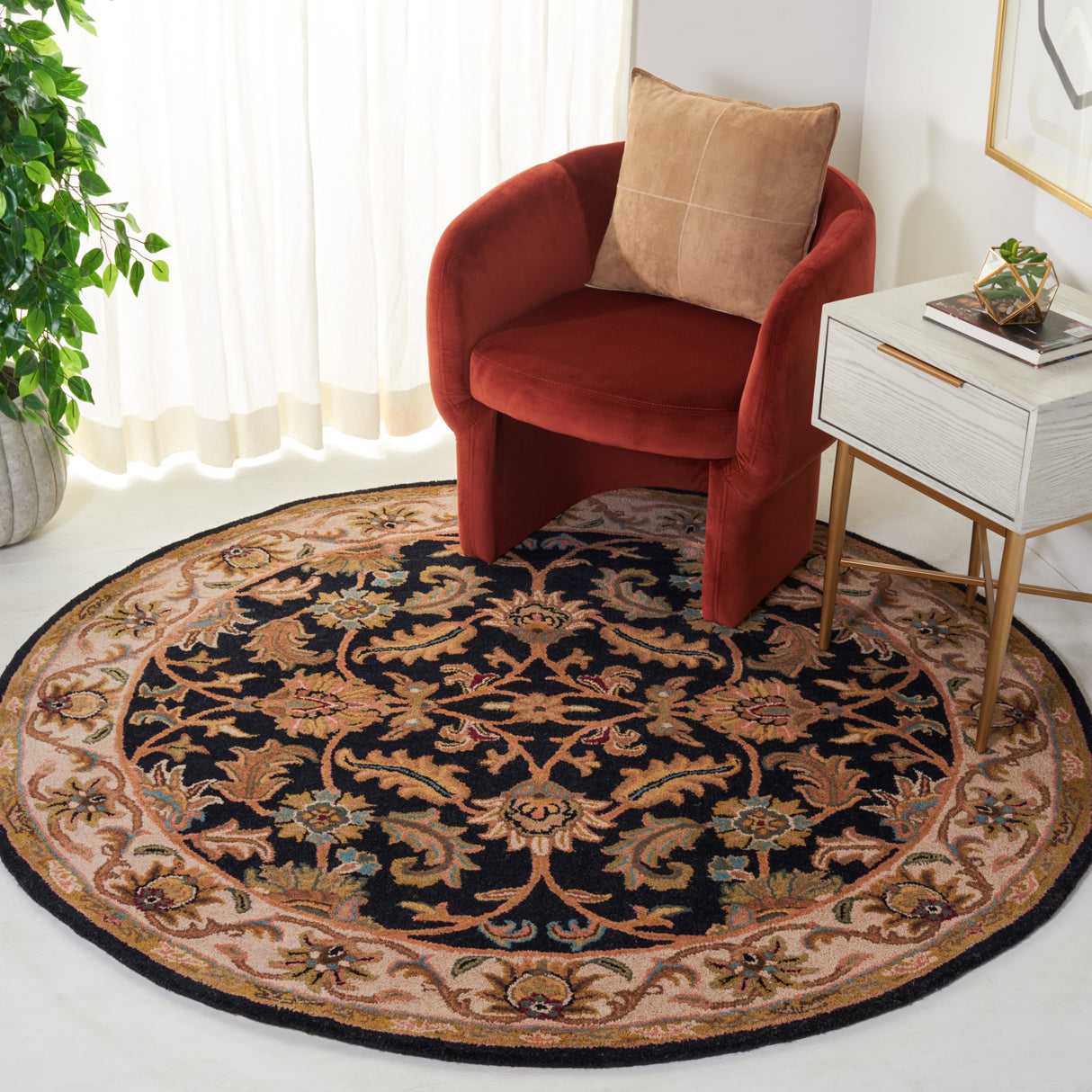 SAFAVIEH Handmade Heritage Lion Traditional Oriental Wool Rug
