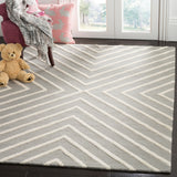 SAFAVIEH Handmade Kids Brionna Wool Rug