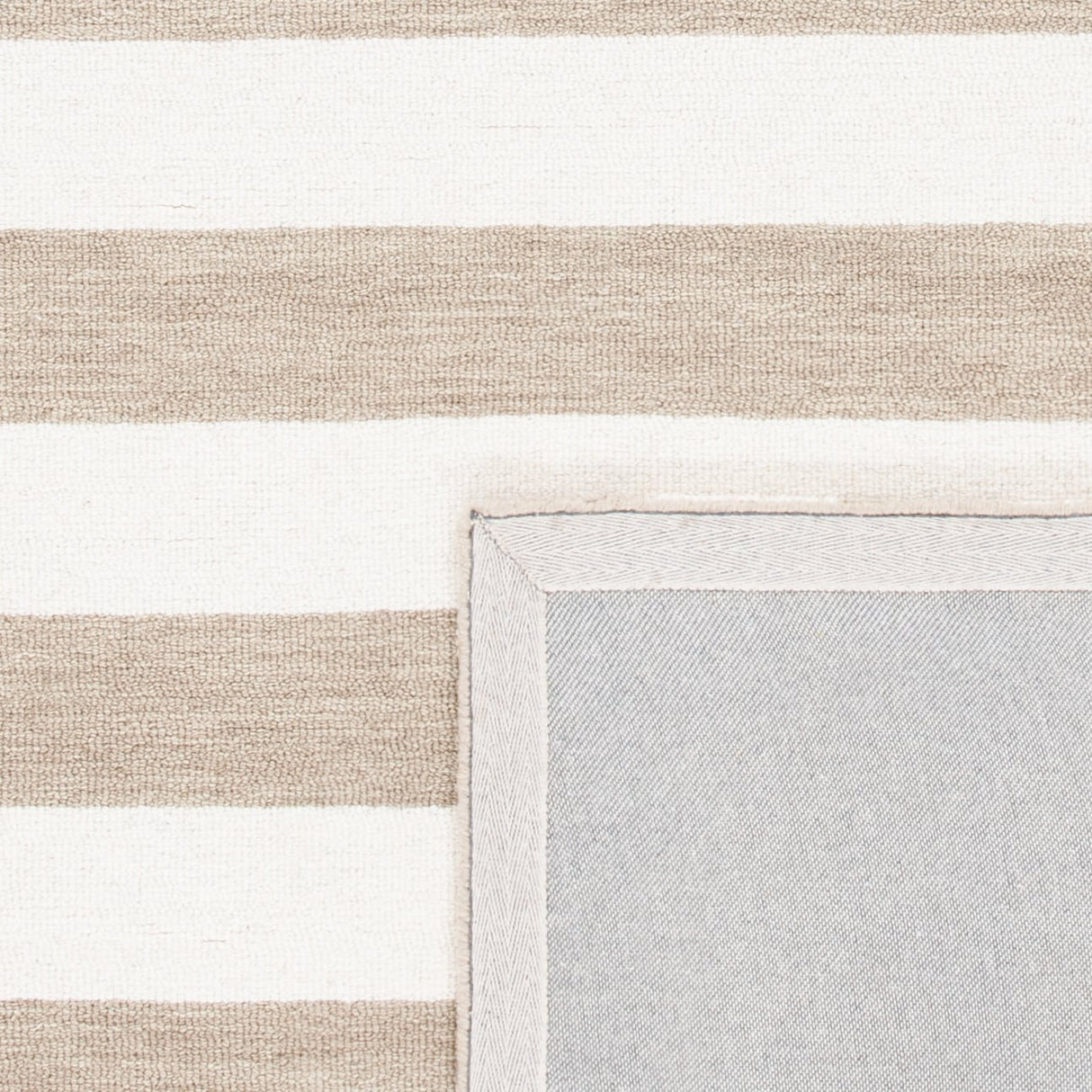 SAFAVIEH Handmade Metro Geralde Stripe Wool Rug