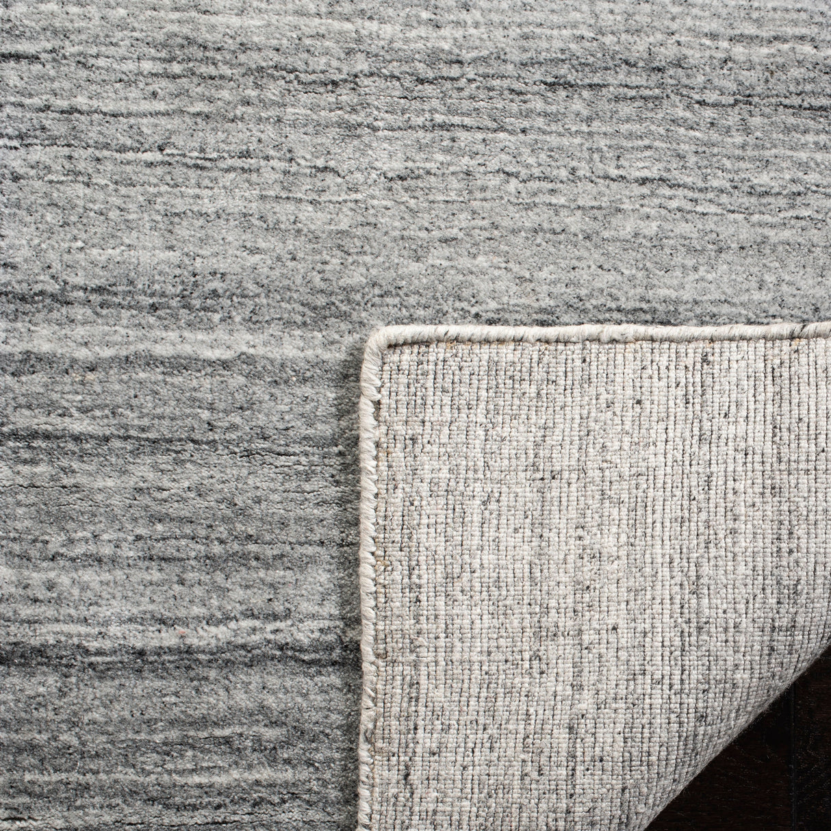 SAFAVIEH Handmade Mirage Frauke Modern Abstract Viscose Rug