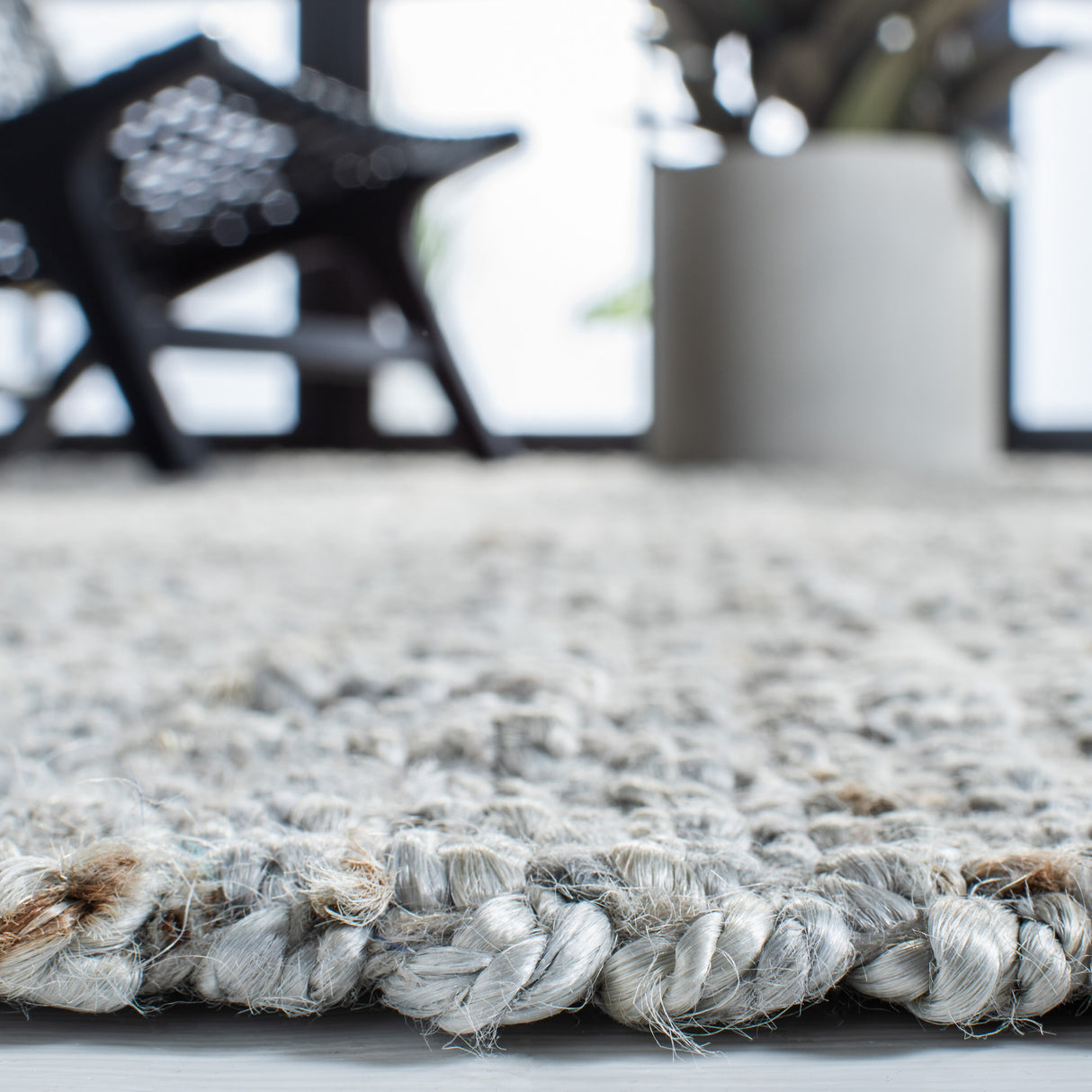 SAFAVIEH Handmade Natural Fiber Leyla Jute Rug