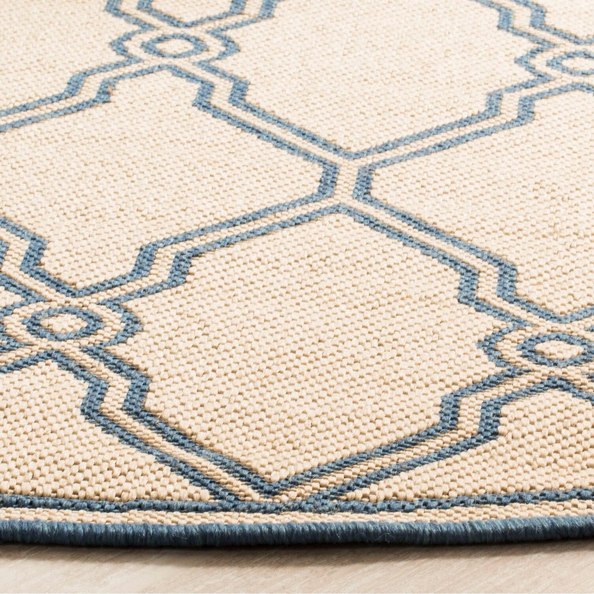 SAFAVIEH Linden Jeri Indoor/ Outdoor Waterproof Patio Backyard Rug