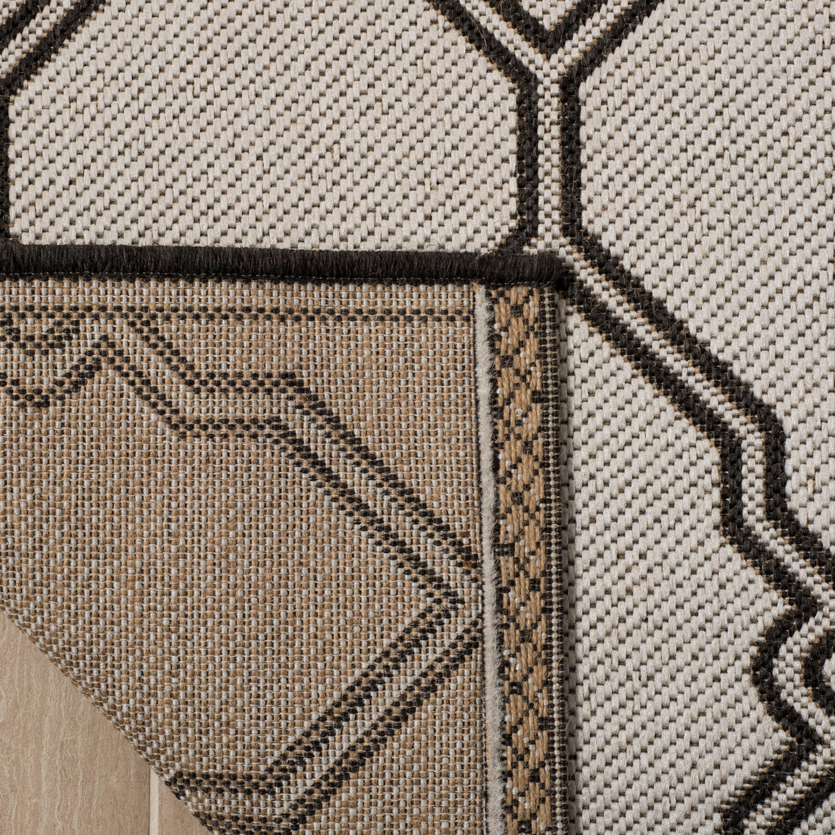 SAFAVIEH Linden Jeri Indoor/ Outdoor Waterproof Patio Backyard Rug