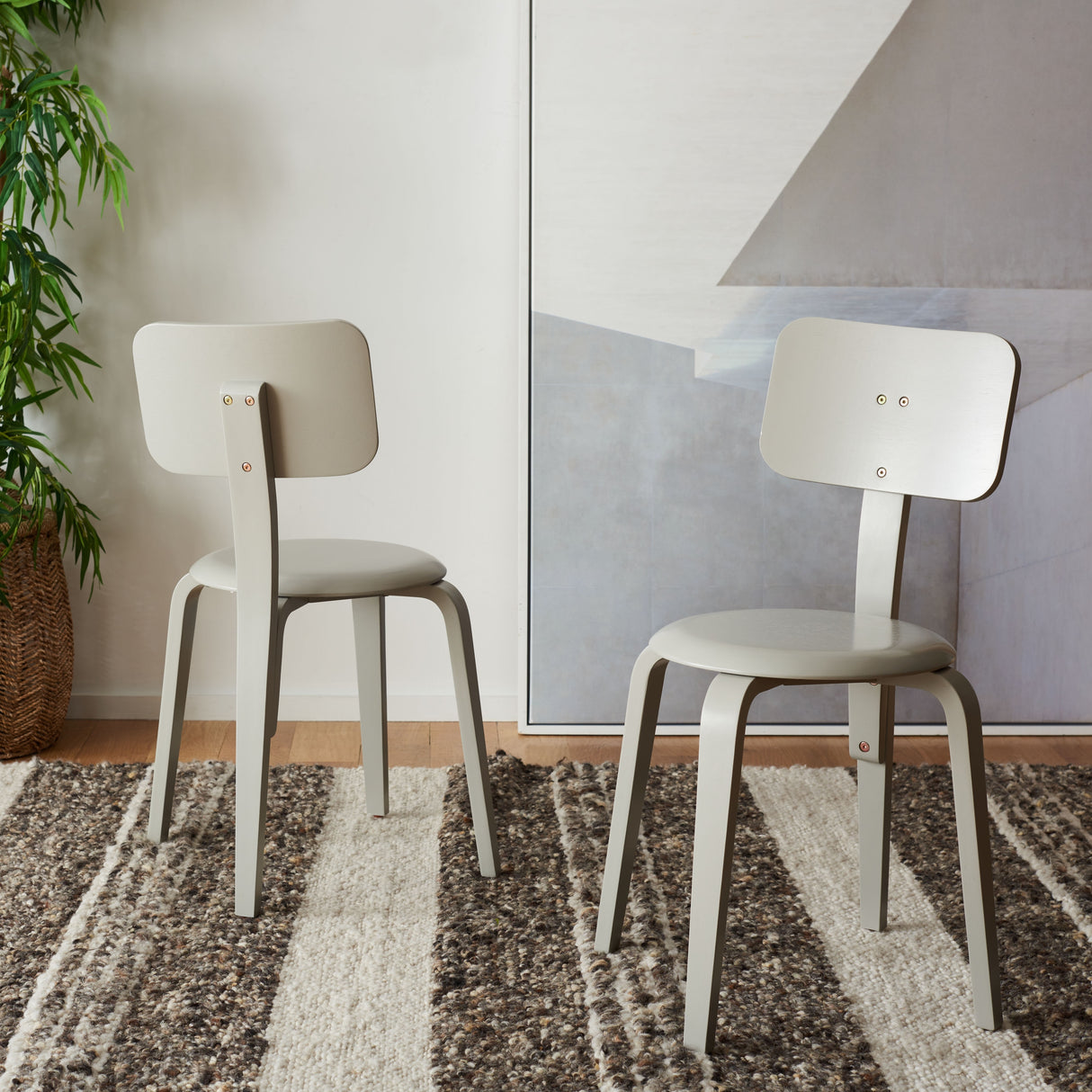 SAFAVIEH Luella Stackable Dining Chair (Set of 2)