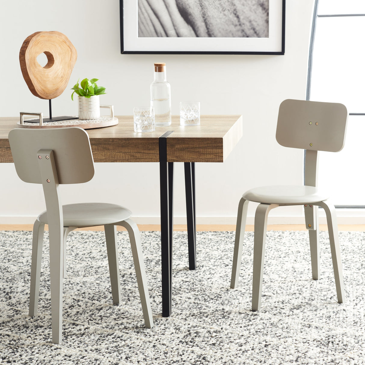 SAFAVIEH Luella Stackable Dining Chair (Set of 2)