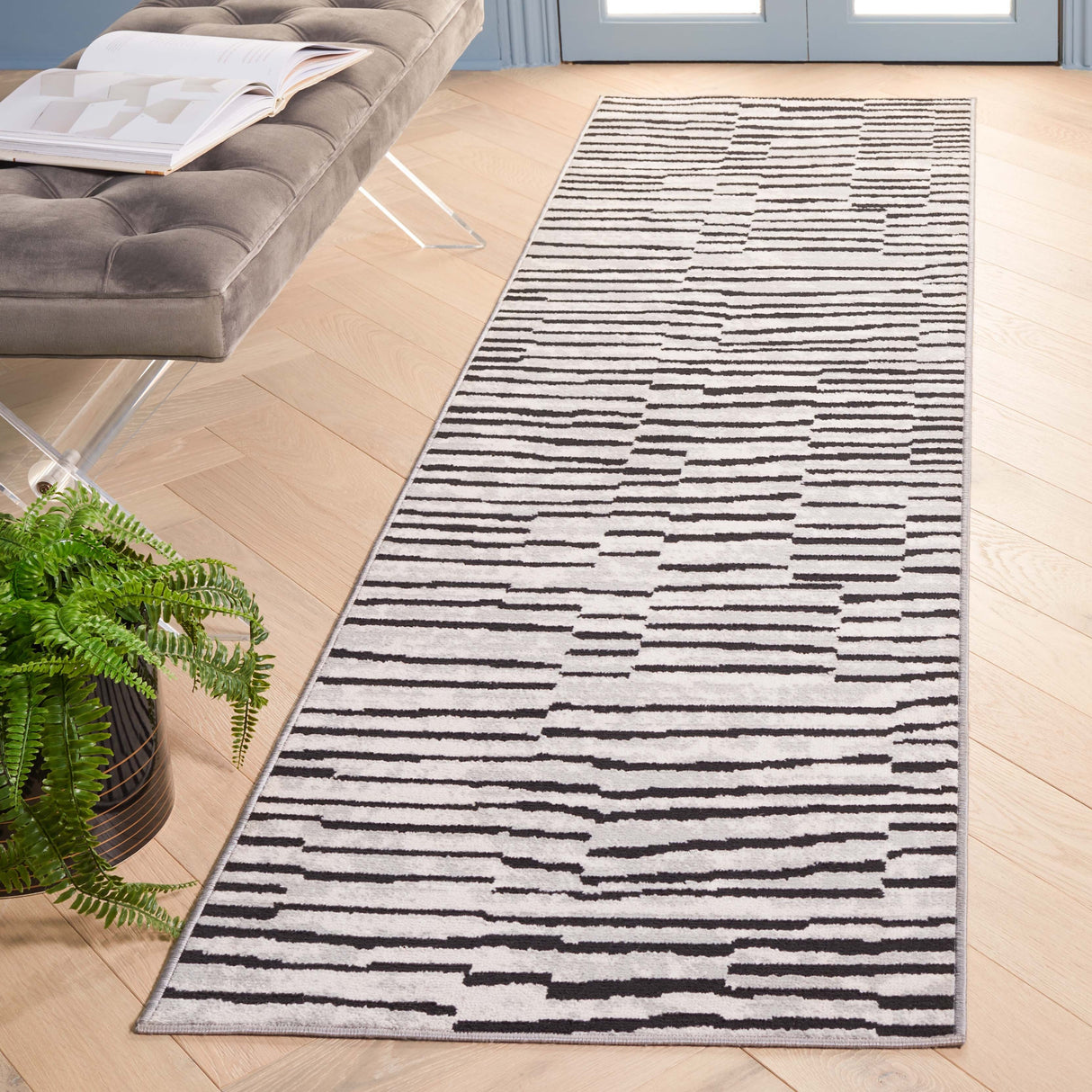 SAFAVIEH Odyssey Sigrid Modern Abstract Rug