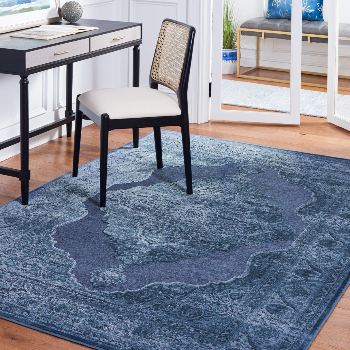 SAFAVIEH Paradise Angelita Modern Viscose Rug