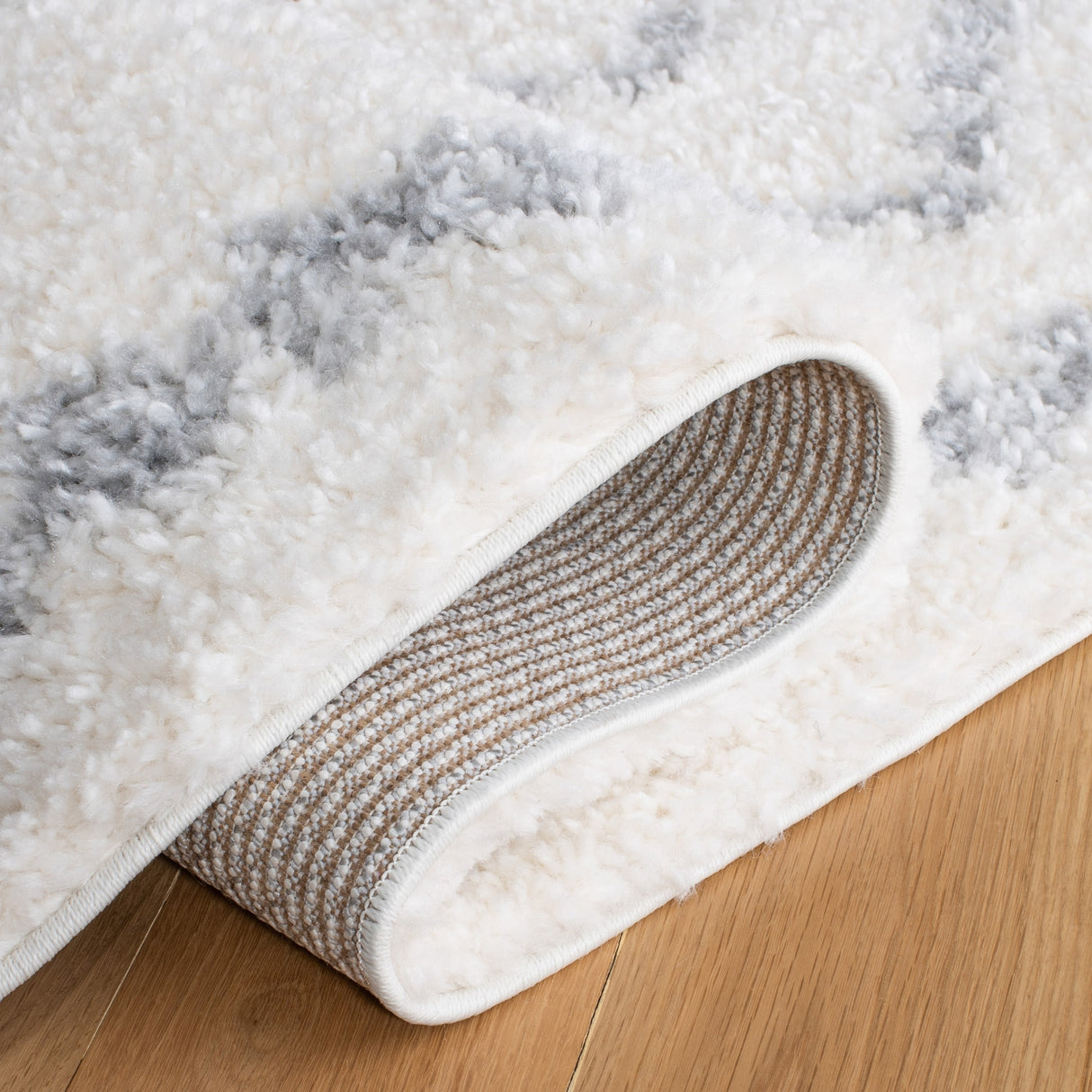SAFAVIEH Parma Shag Marry Rug