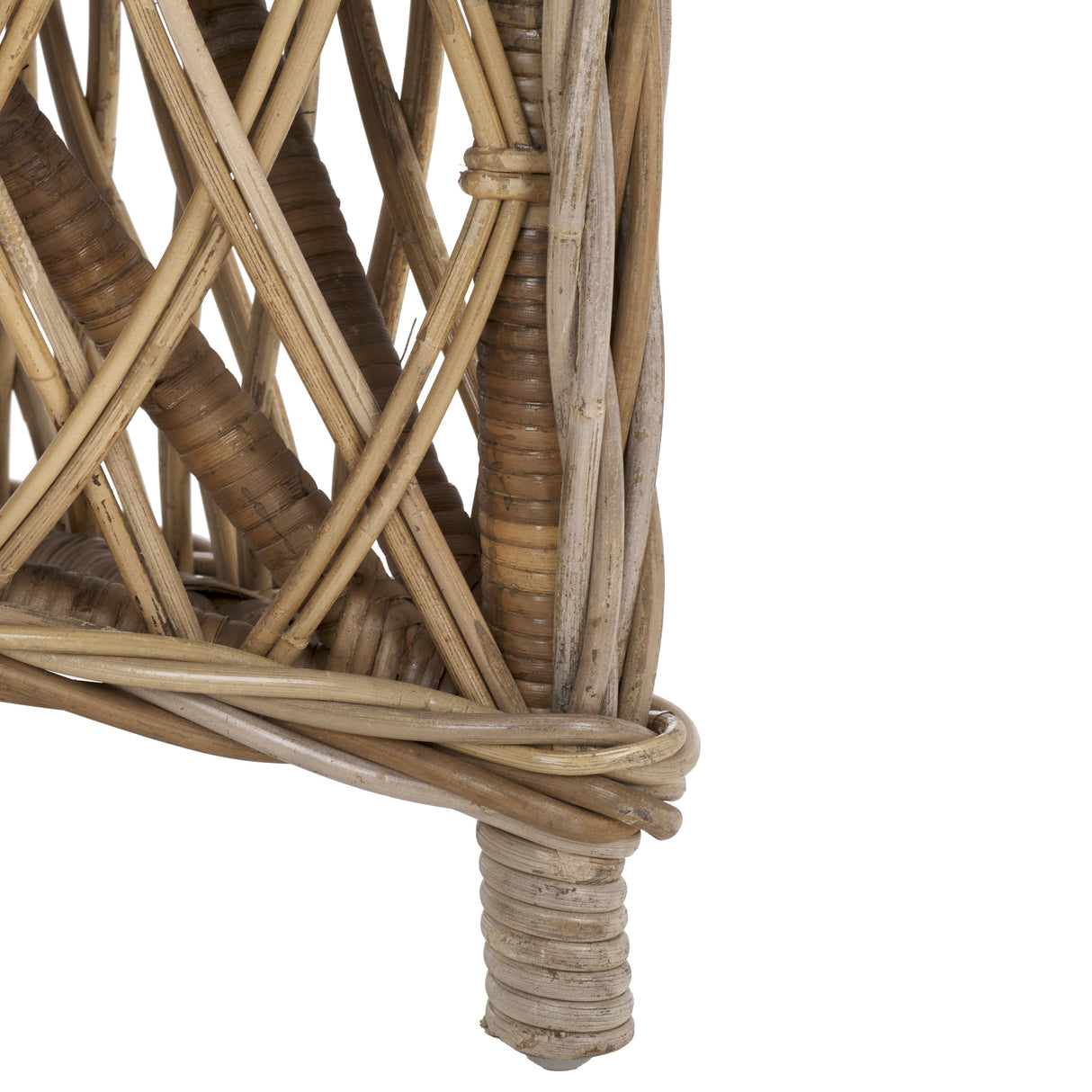 SAFAVIEH Spyrini Natural Rattan Club Chair - 25.5" x 26.5" x 35.5" - 26Wx27Dx36H