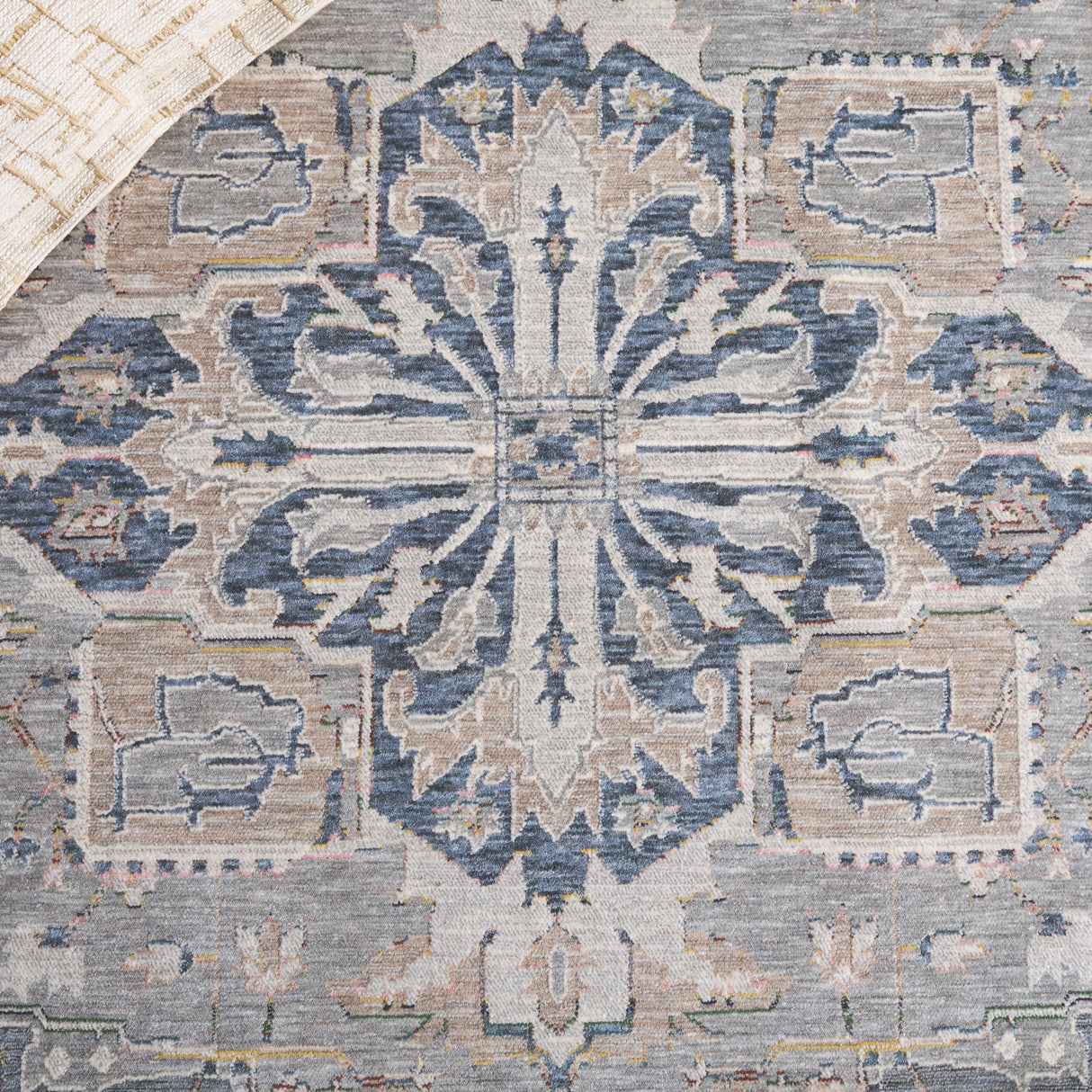SAFAVIEH Sutton Ainara Bohemian & Eclectic Rug