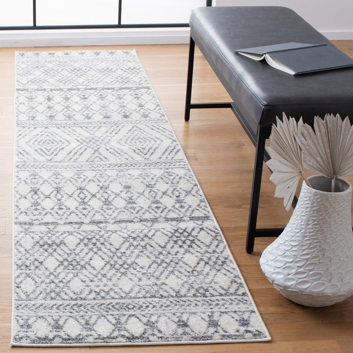SAFAVIEH Tulum Gali Moroccan Boho Rug