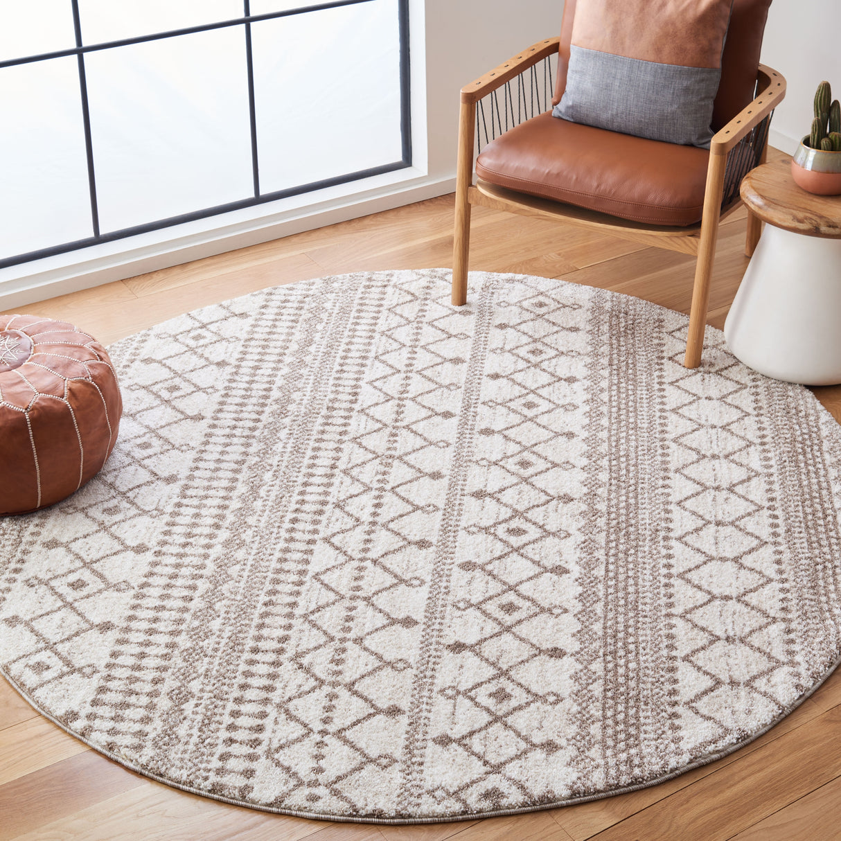 SAFAVIEH Tunisia Prudence Moroccan Rug