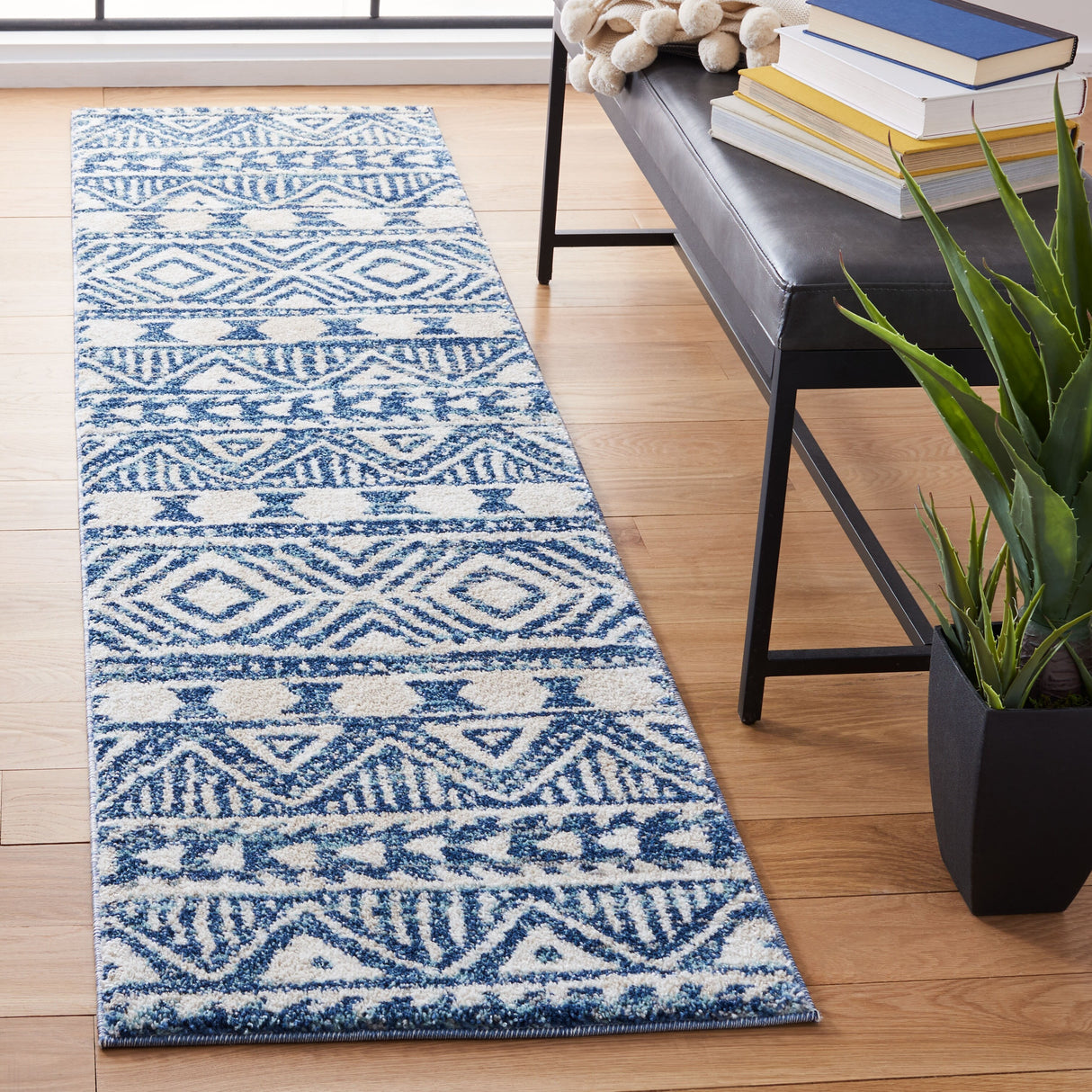 SAFAVIEH Tunisia Rilla Moroccan Rug