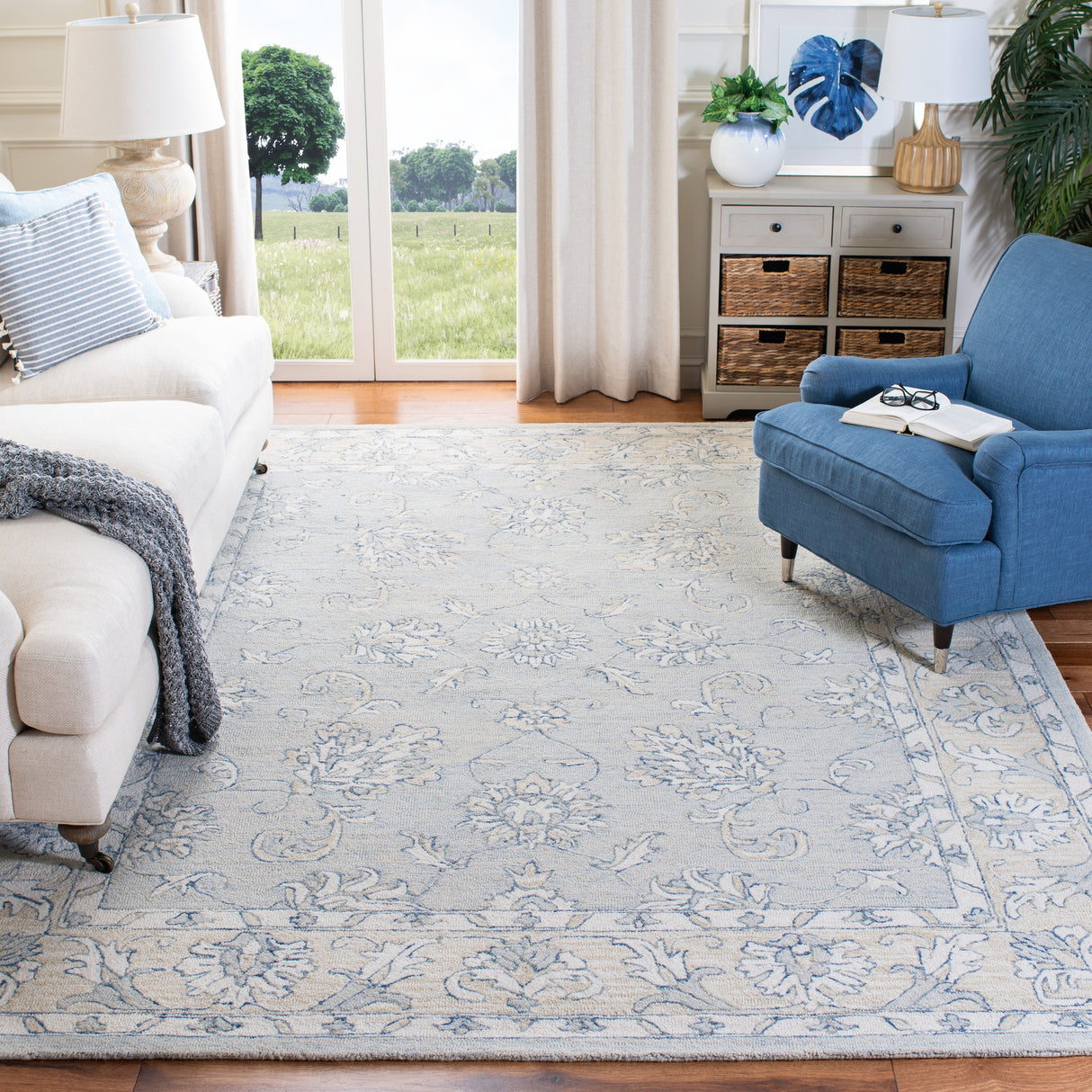 SAFAVIEH, Handmade Micro-Loop Kyrah Modern Wool Rug