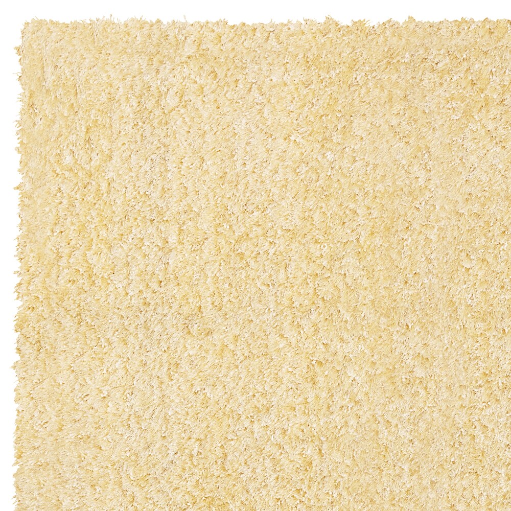 SPACES Home&Beyond Ivory Eyelash Shag Rug (1.9' x 5') - 1.9' x 5'