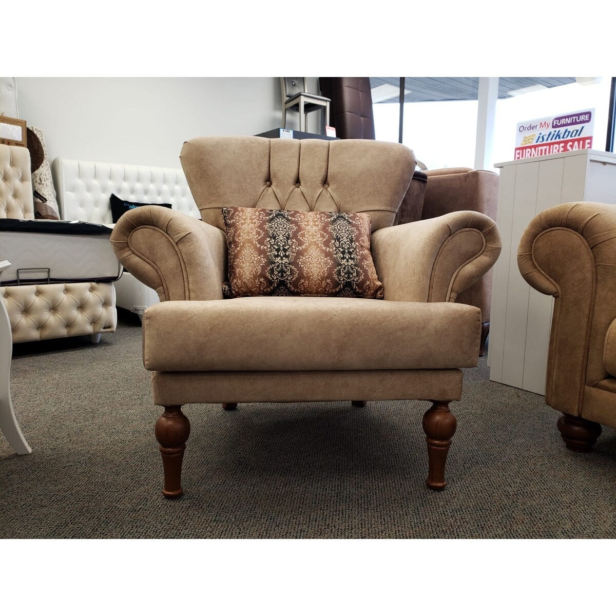 SavaHome Chesterlife Living Room Chair