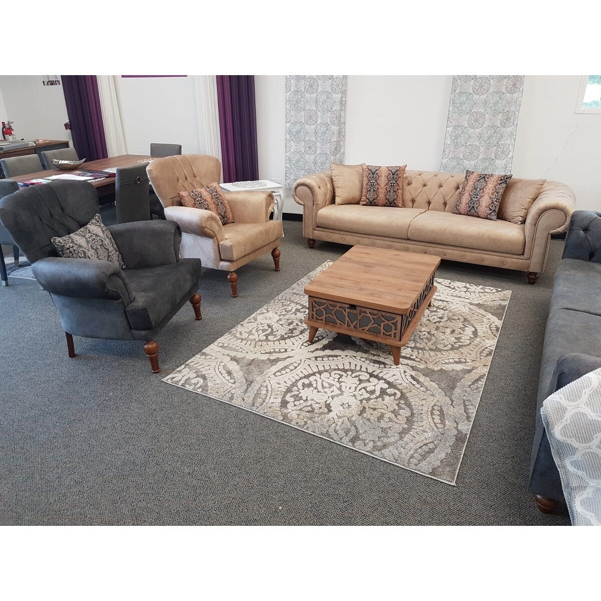 SavaHome Chesterlife Living Room Chair
