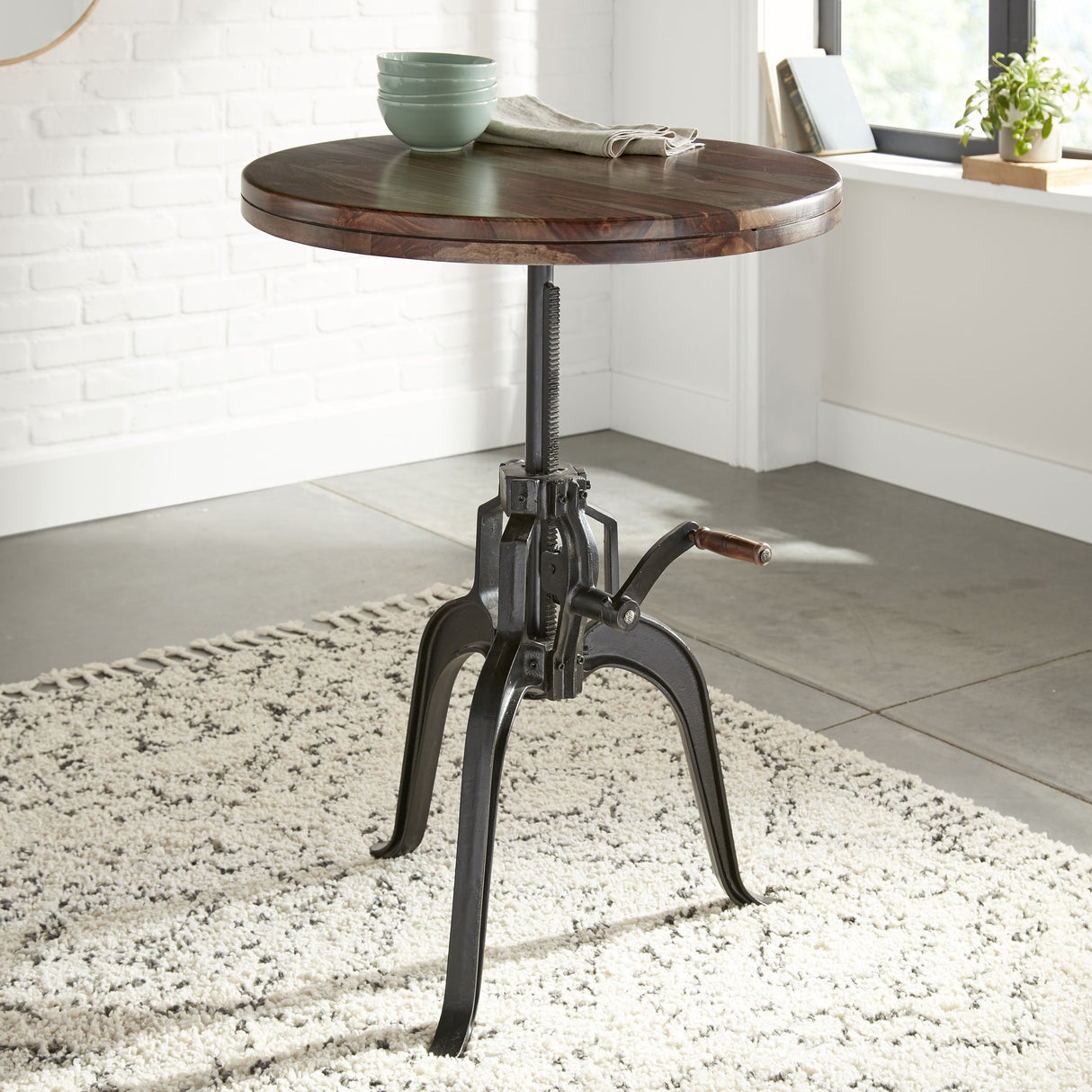 Steve Silver Seoni Adjustable-height Pub Table
