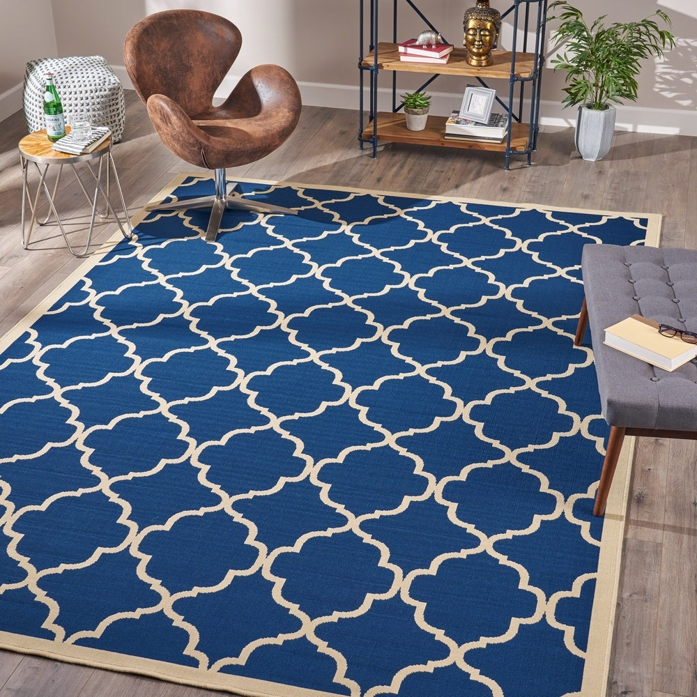 Serafin Indoor Geometric Area Rug by Christopher Knight Home - 7'10 x 10'10