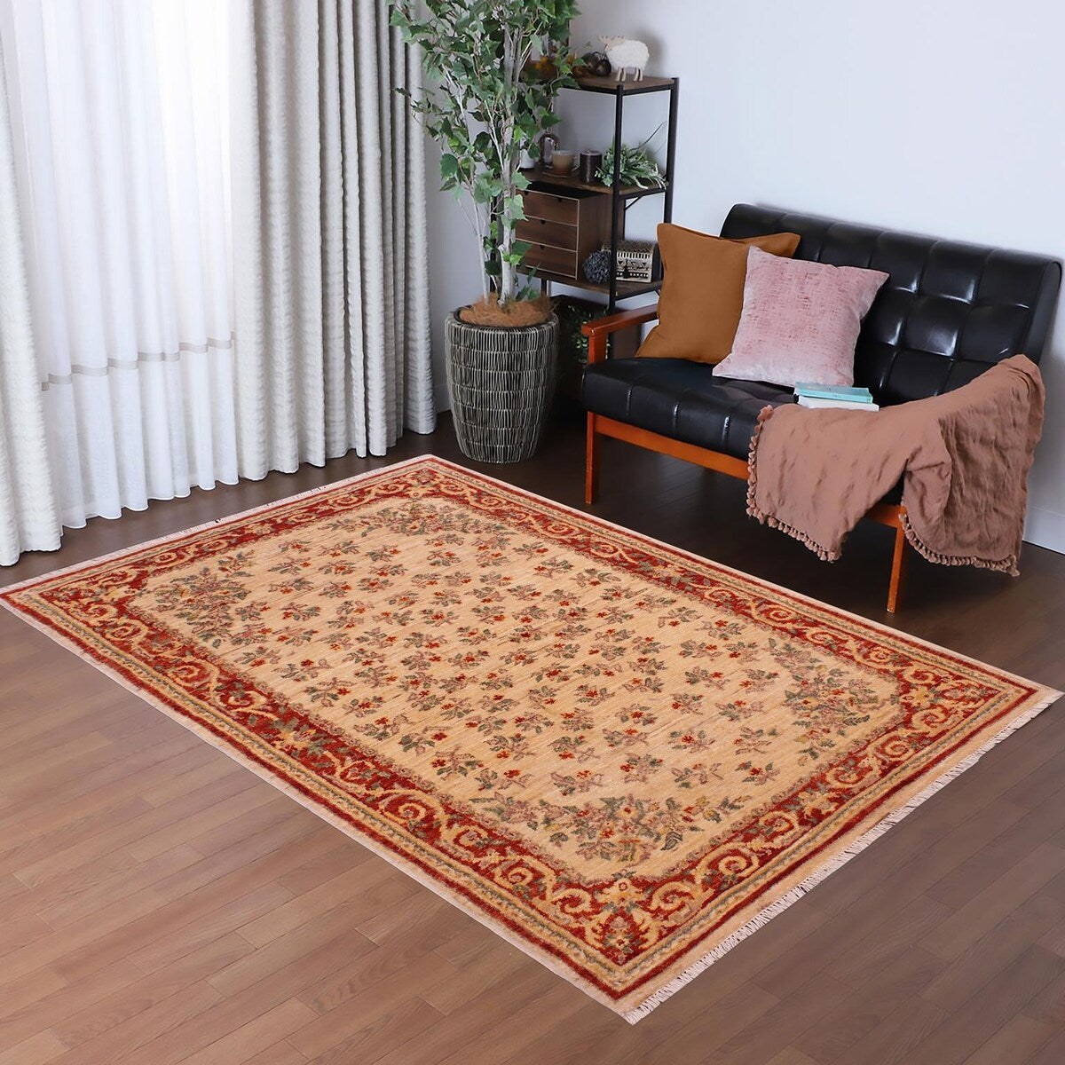 Shabby Chic Ziegler Richelle Ivory Red Hand-Knotted Wool Rug - 3'1'' x 5'2''