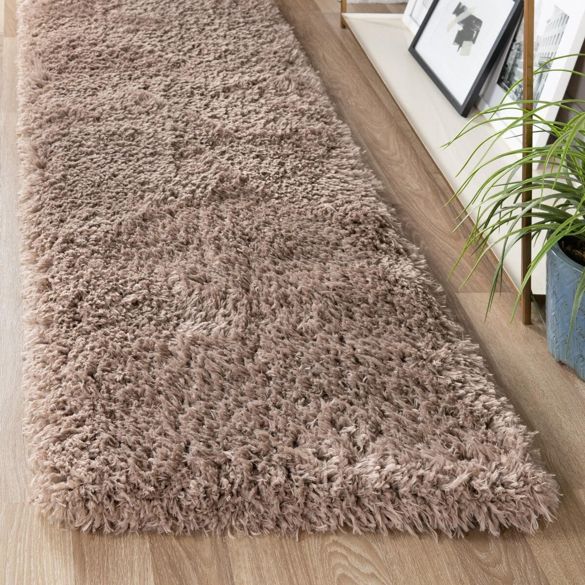 Shag Arum Shag Collection Area Rug