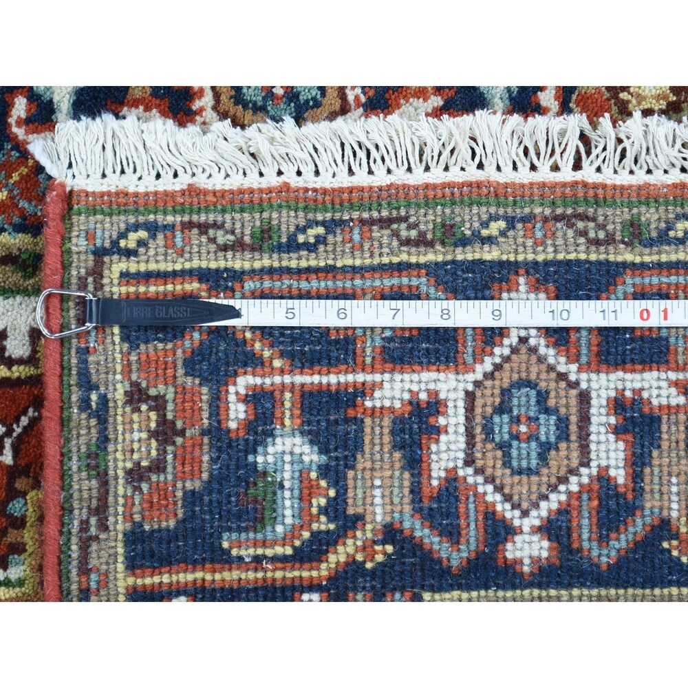 Shahbanu Rugs 100 Percent Wool Hand-Knotted Red Heriz Oriental Rug (4'0" x 6'0") - 4'0" x 6'0"