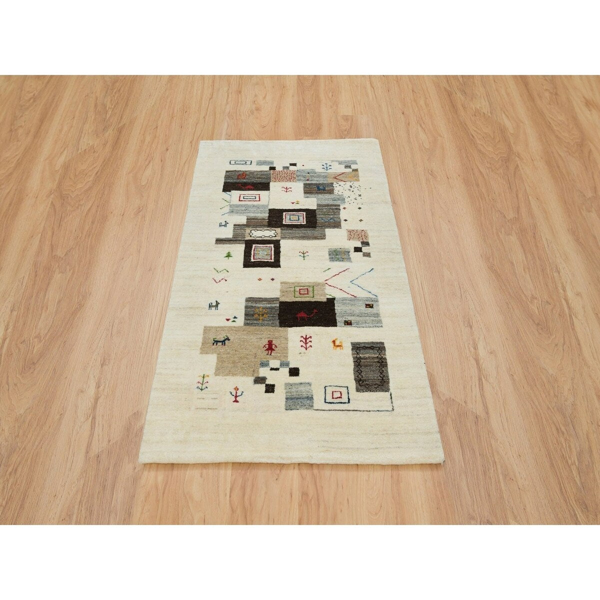 Shahbanu Rugs Abstract White Thick and Plush Soft Pile Wool Lori Buft Gabbeh Small Animal Figurines Hand Knotted Rug (3'0"x5'4")