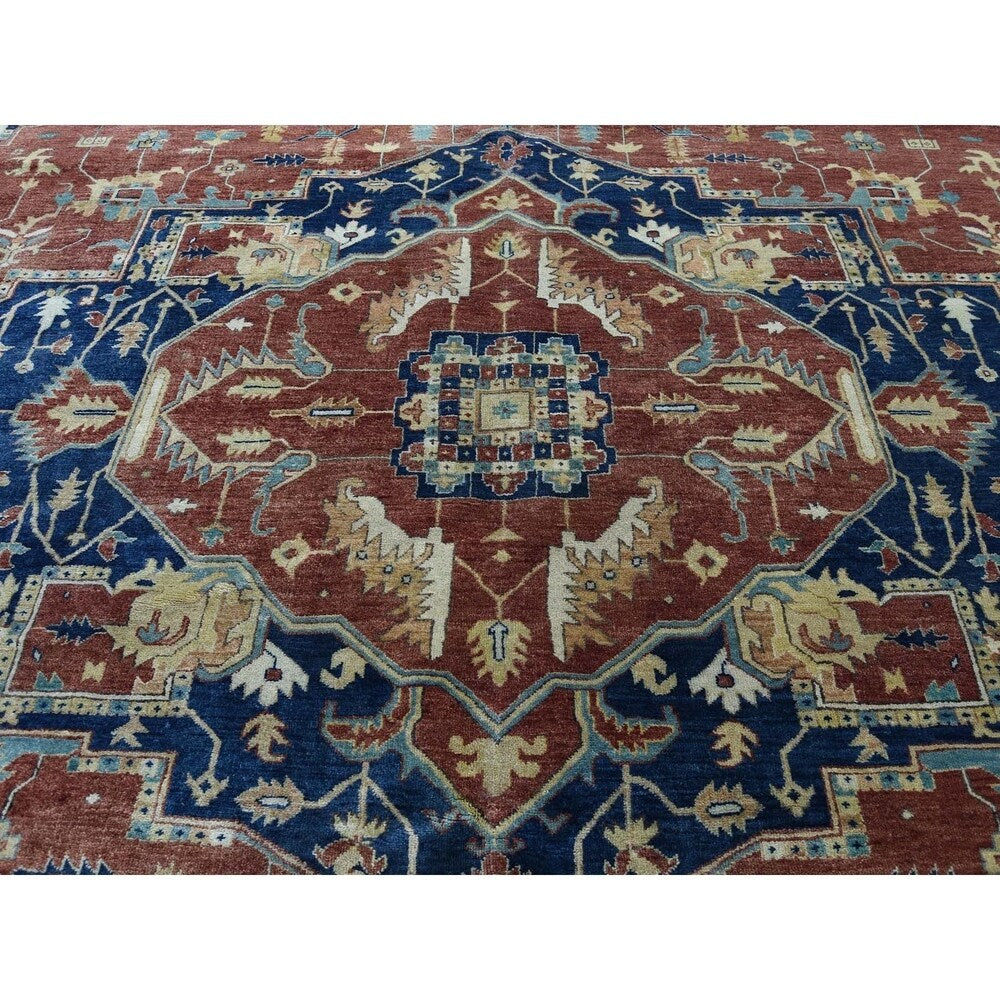 Shahbanu Rugs Antiqued Heriz Re-creation Pure Wool Hand Knotted Oriental Rug (9'1" x 12'0") - 9'1" x 12'0"