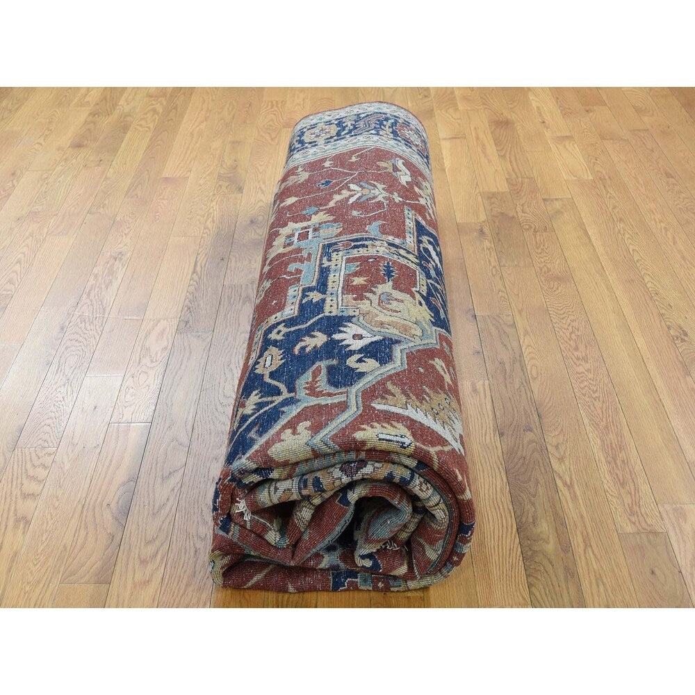 Shahbanu Rugs Antiqued Heriz Re-creation Pure Wool Hand Knotted Oriental Rug (9'1" x 12'0") - 9'1" x 12'0"
