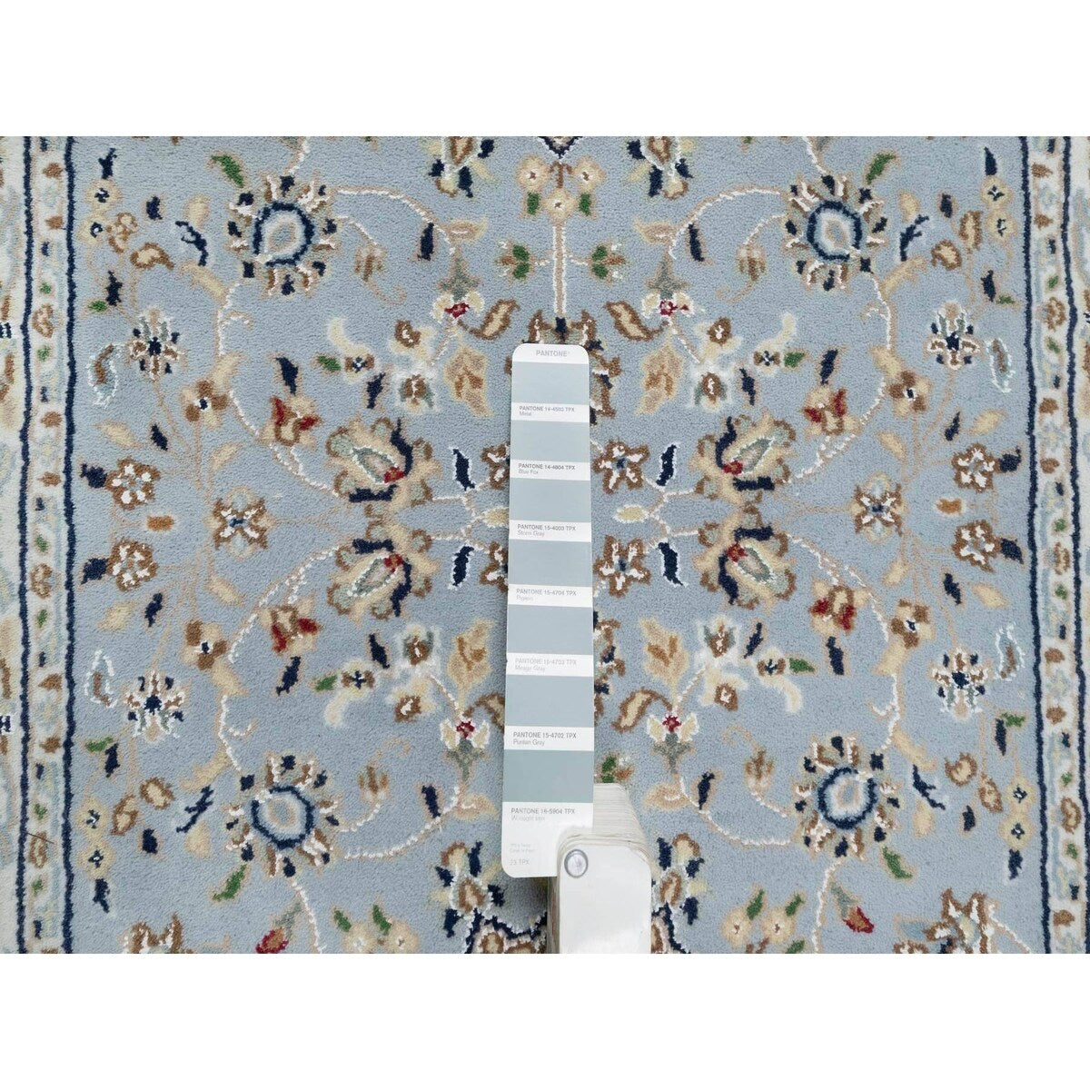 Shahbanu Rugs Beau Blue Nain with Large Center Medallion 250 KPSI Hand Knotted Wool and Silk Runner Oriental Rug (2'8"x6'6")