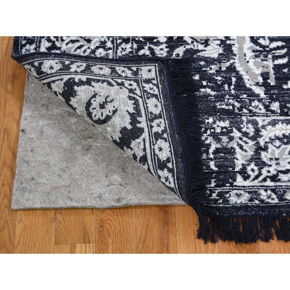 Shahbanu Rugs Black Modern Broken Design Art Silk Hand-Knotted Oriental Rug (5'1" x 7'2") - 5'1" x 7'2"