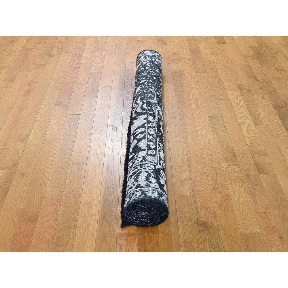 Shahbanu Rugs Black Modern Broken Design Art Silk Hand-Knotted Oriental Rug (5'1" x 7'2") - 5'1" x 7'2"