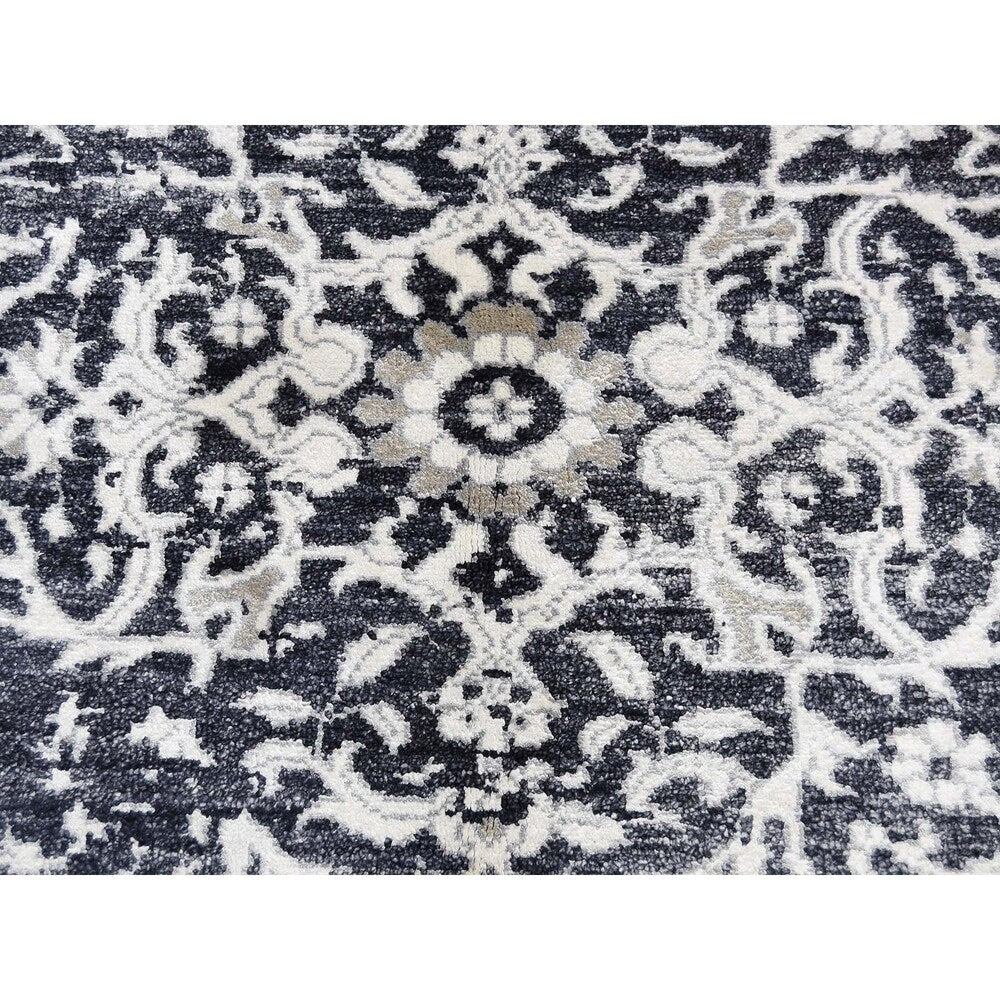 Shahbanu Rugs Black Modern Broken Design Art Silk Hand-Knotted Oriental Rug (5'1" x 7'2") - 5'1" x 7'2"