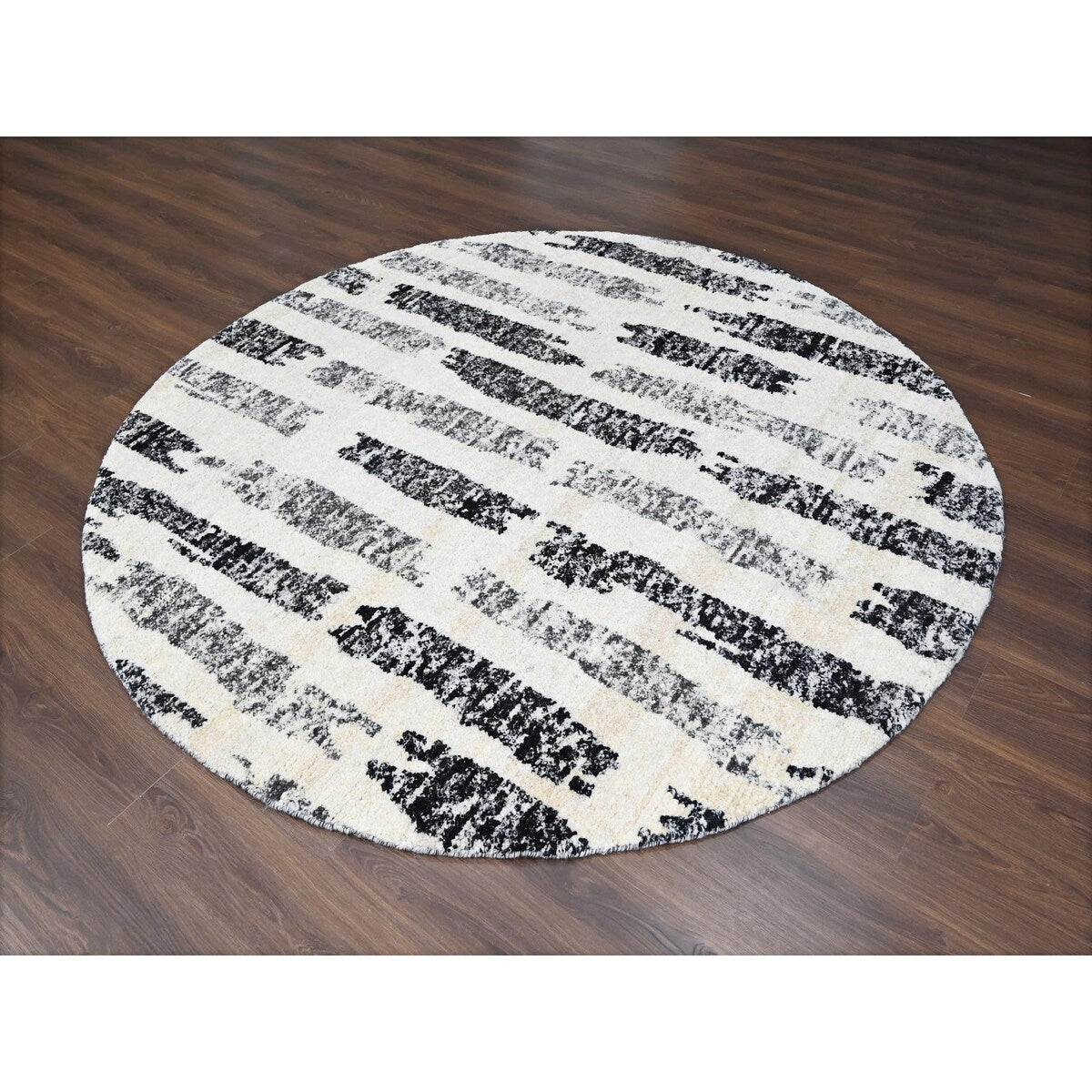 Shahbanu Rugs Black and Ivory Thick and Plush Undyed Wool Modern Erased Column Design Hand Knotted Round Rug (7'10" x 8'0")
