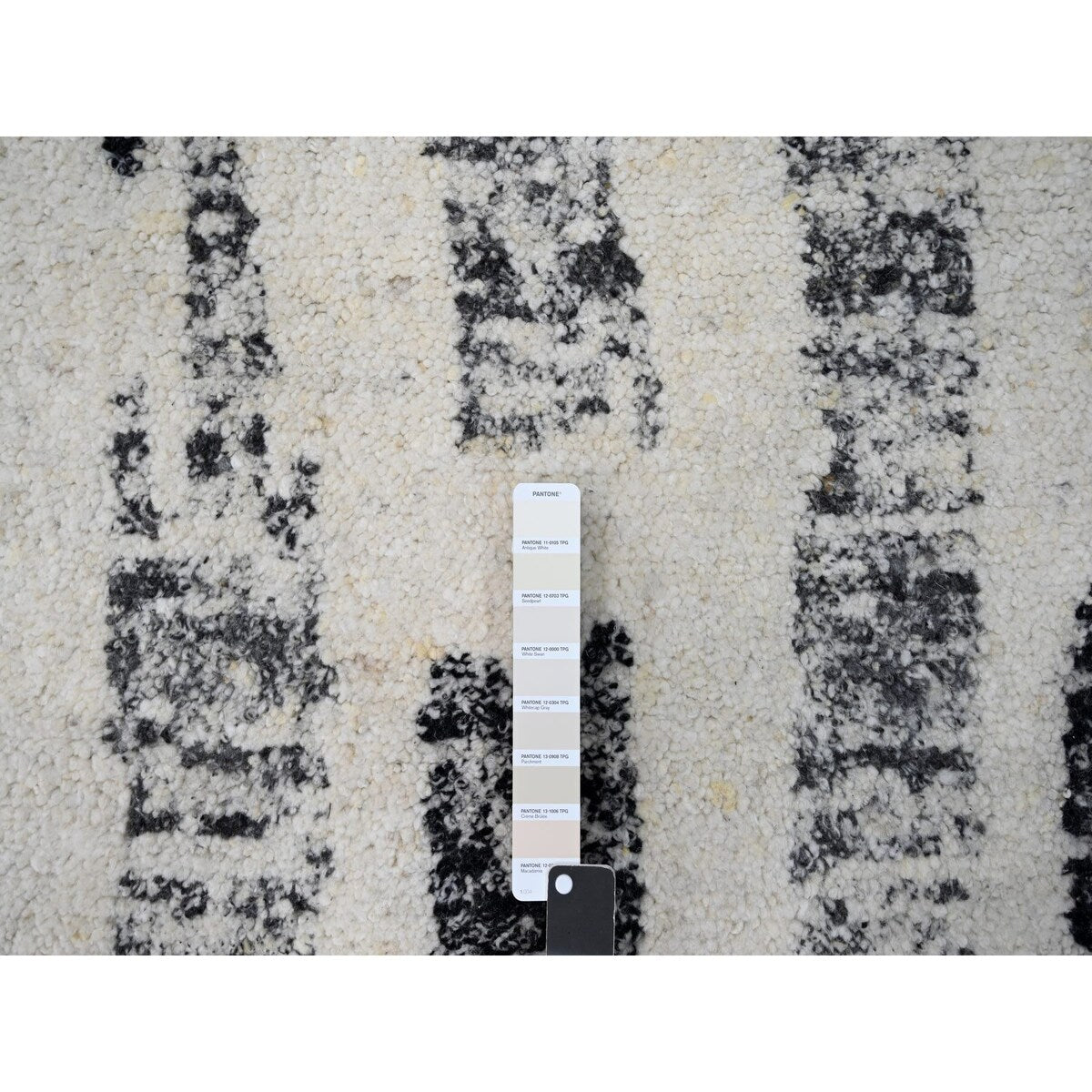 Shahbanu Rugs Black and Ivory, Modern Erased Column Design, Thick and Plush, Undyed Wool, Hand Knotted, Oriental Rug (8'1"x9'9")